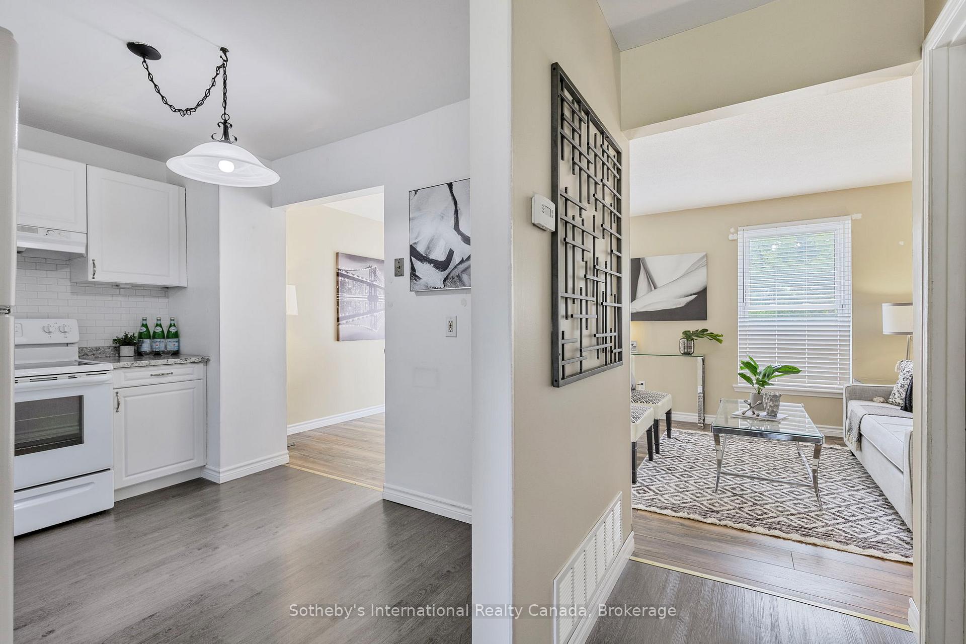 Photo 1 of 26 Christie Crescent, Barrie, Letitia Heights — HOMEH