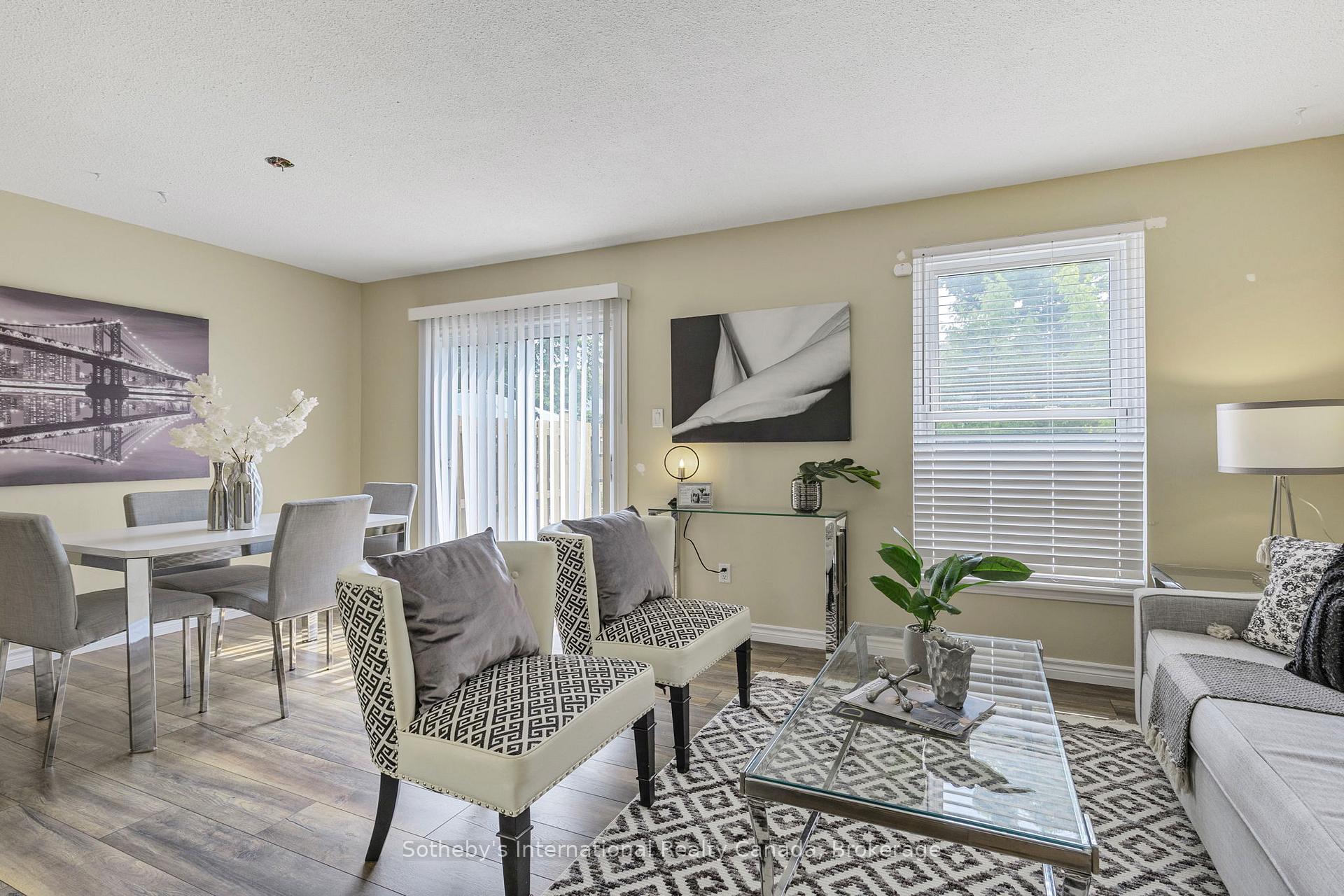 Photo 2 of 26 Christie Crescent, Barrie, Letitia Heights — HOMEH