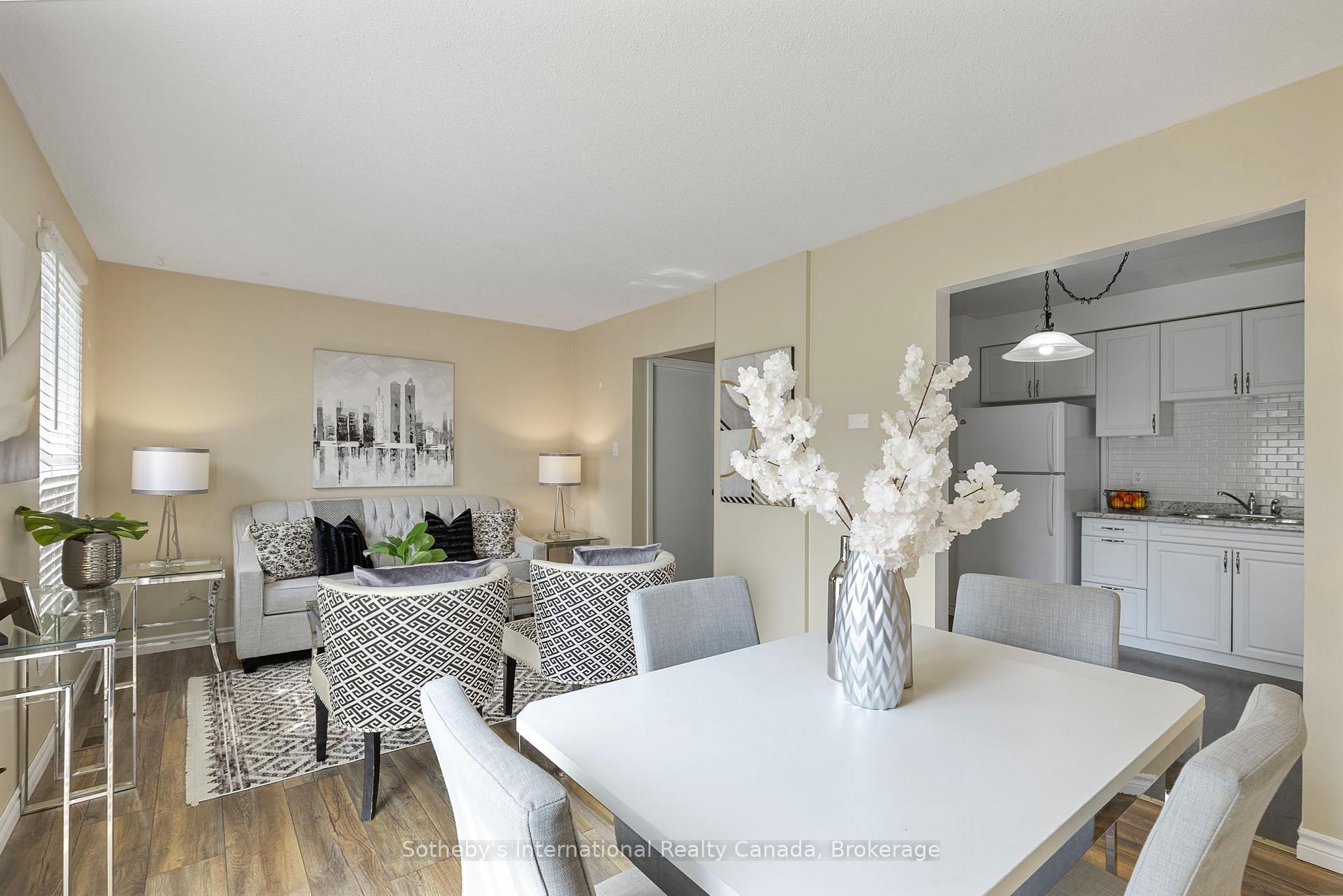 Photo 11 of 26 Christie Crescent, Barrie, Letitia Heights — HOMEH
