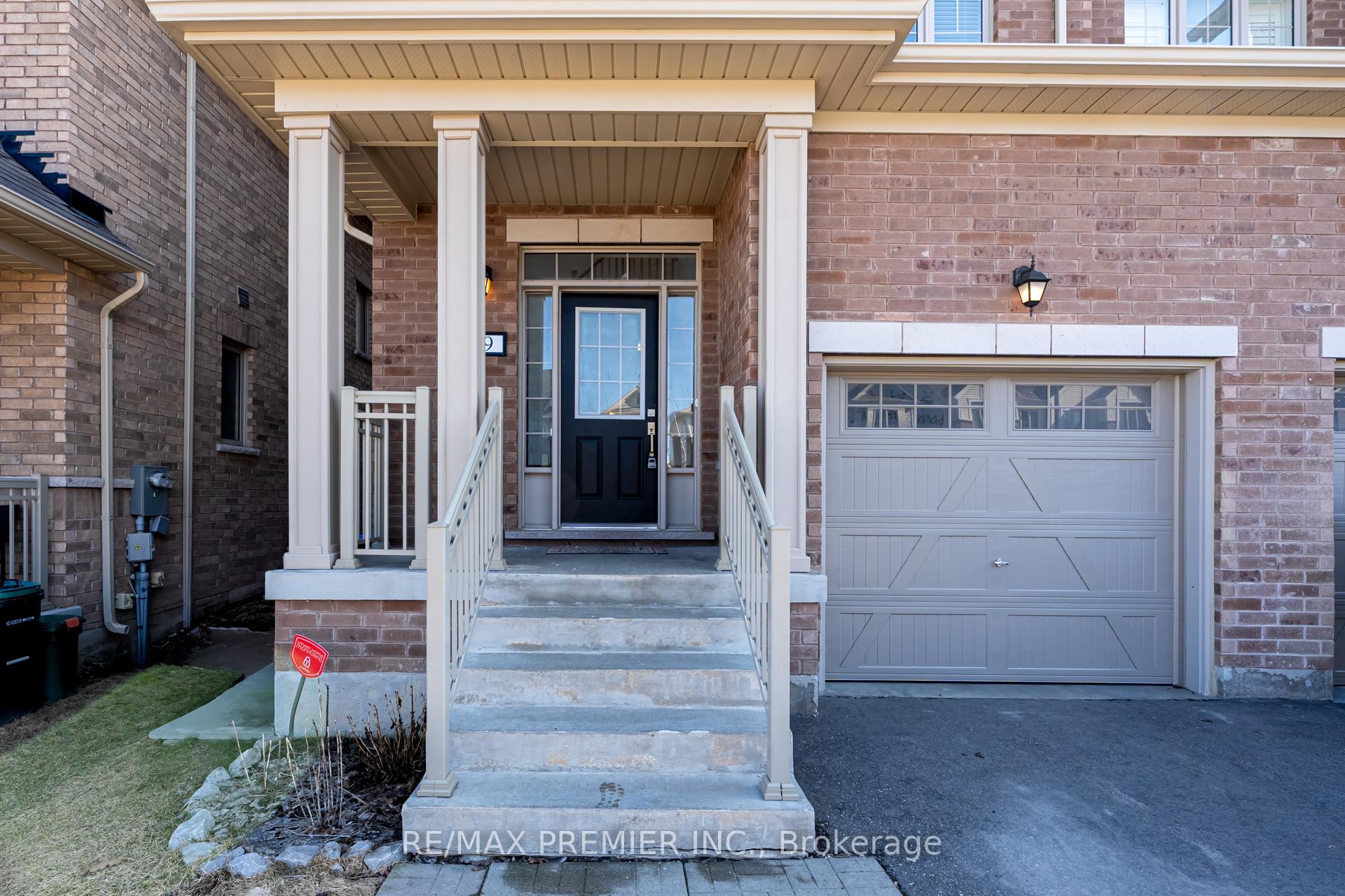 Photo 11 of 49 Casserley Crescent, New Tecumseth, Tottenham — HOMEH