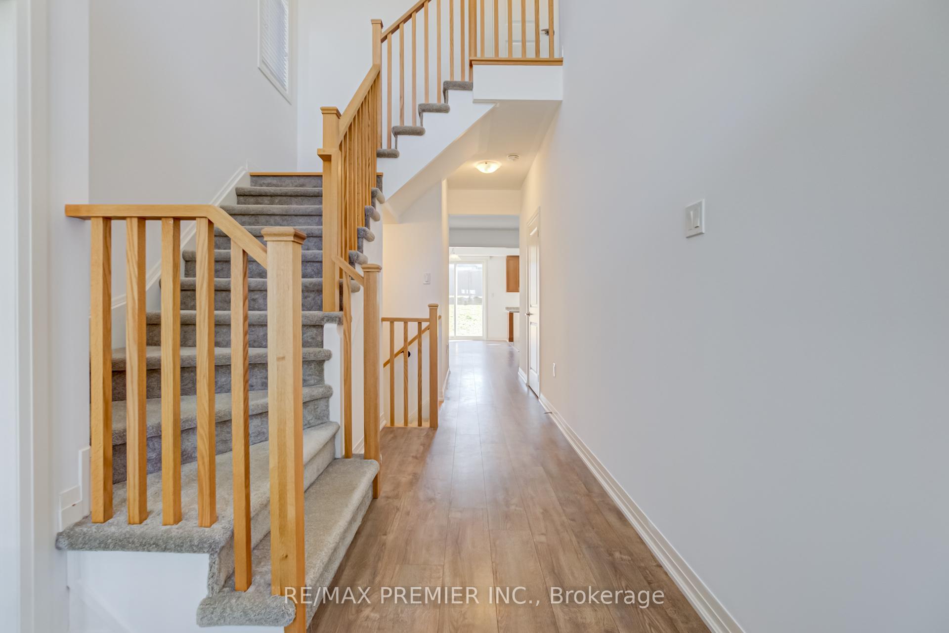 Photo 6 of 49 Casserley Crescent, New Tecumseth, Tottenham — HOMEH