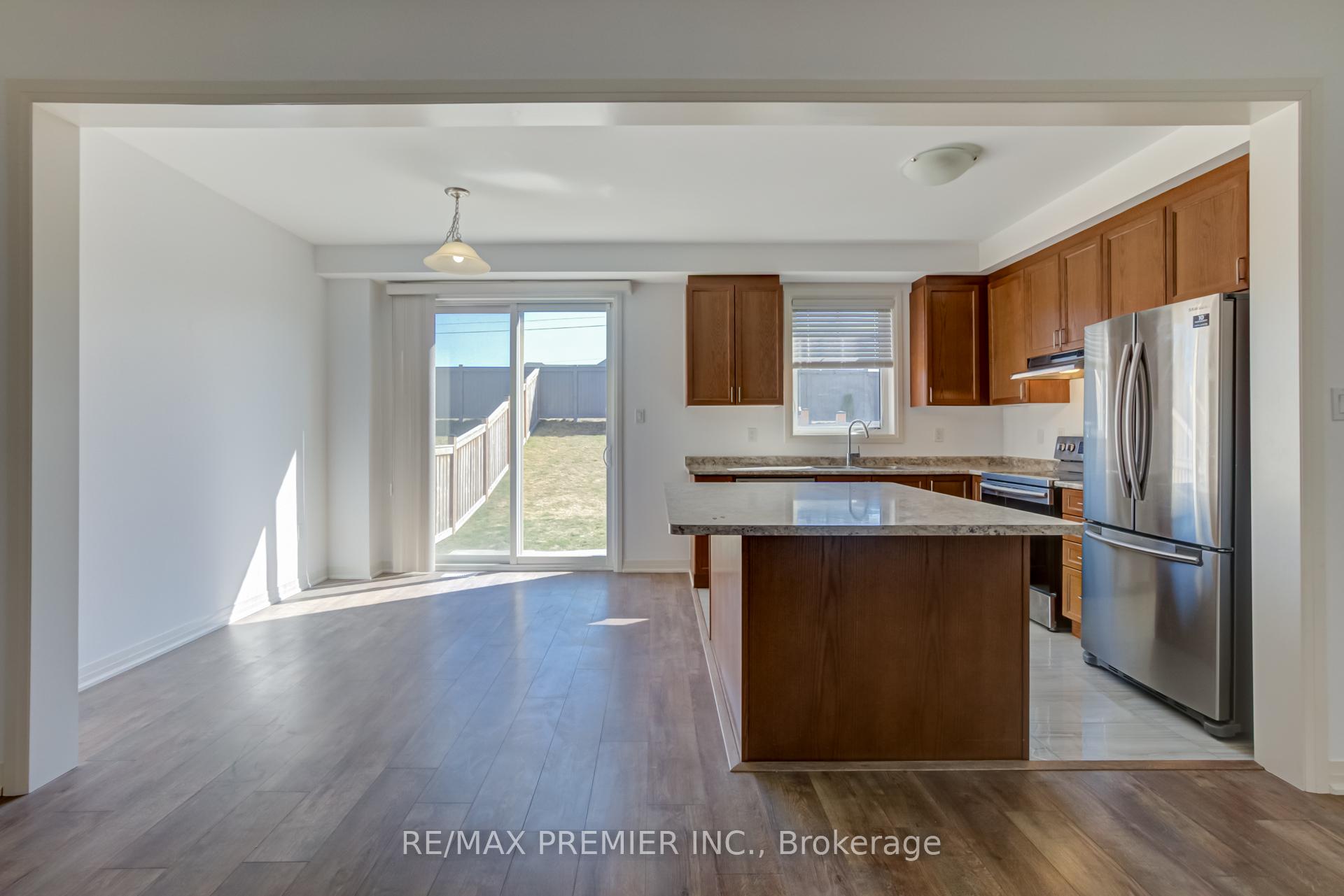Photo 10 of 49 Casserley Crescent, New Tecumseth, Tottenham — HOMEH