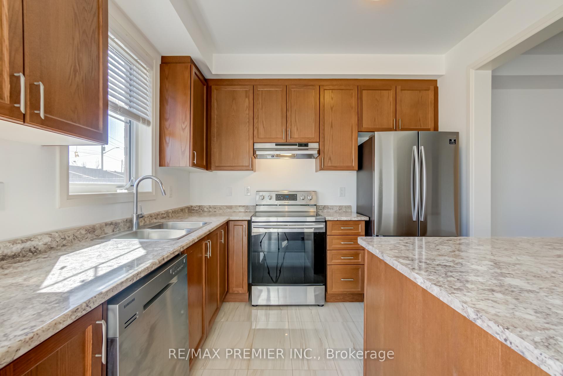 Photo 7 of 49 Casserley Crescent, New Tecumseth, Tottenham — HOMEH
