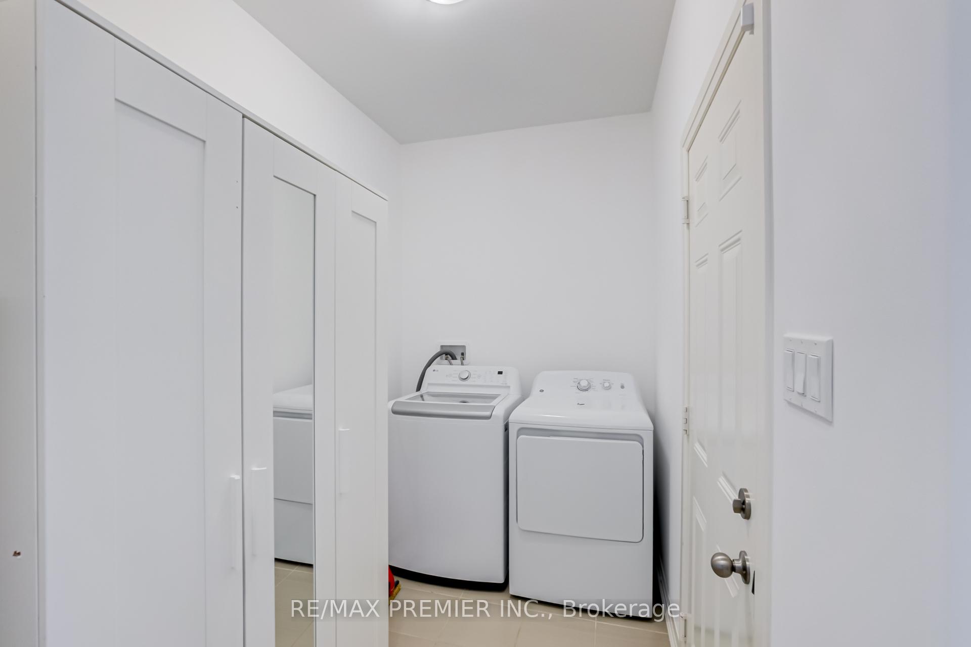 Photo 35 of 49 Casserley Crescent, New Tecumseth, Tottenham — HOMEH
