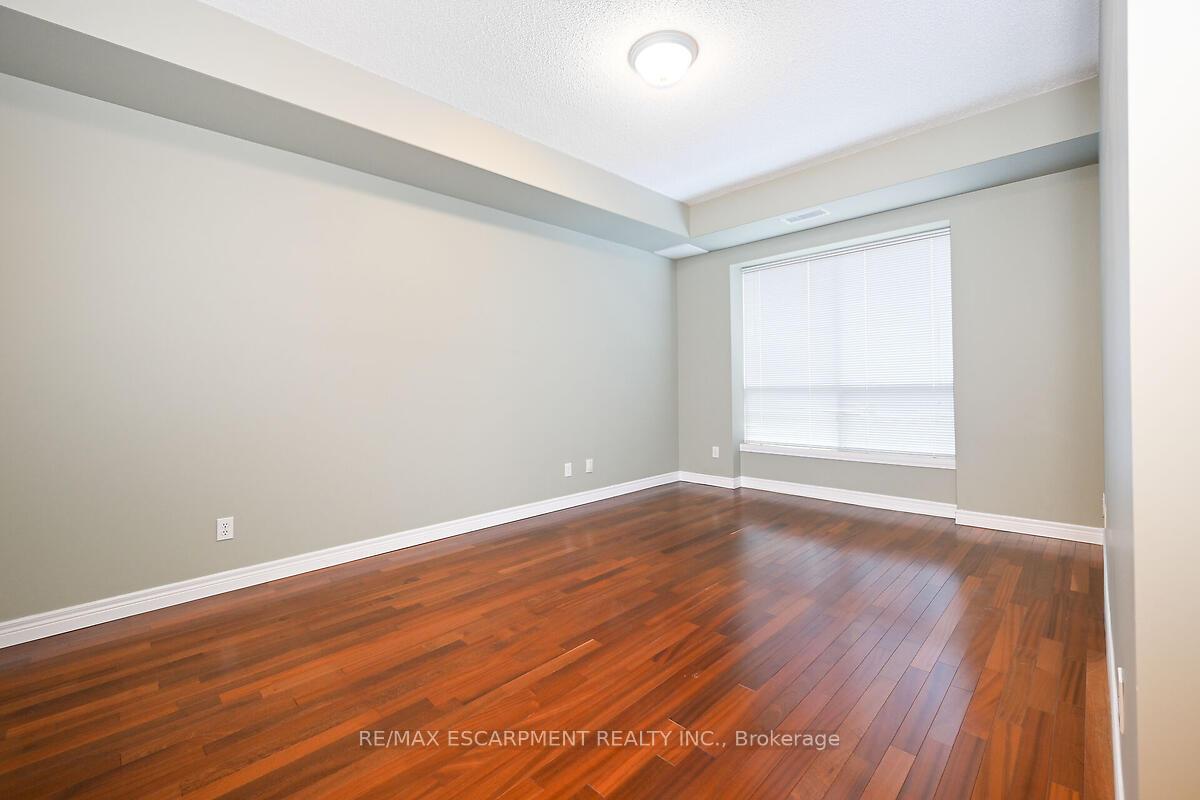 Photo 15 of Unit 501, 2000 Creekside Drive, Hamilton, Dundas — HOMEH