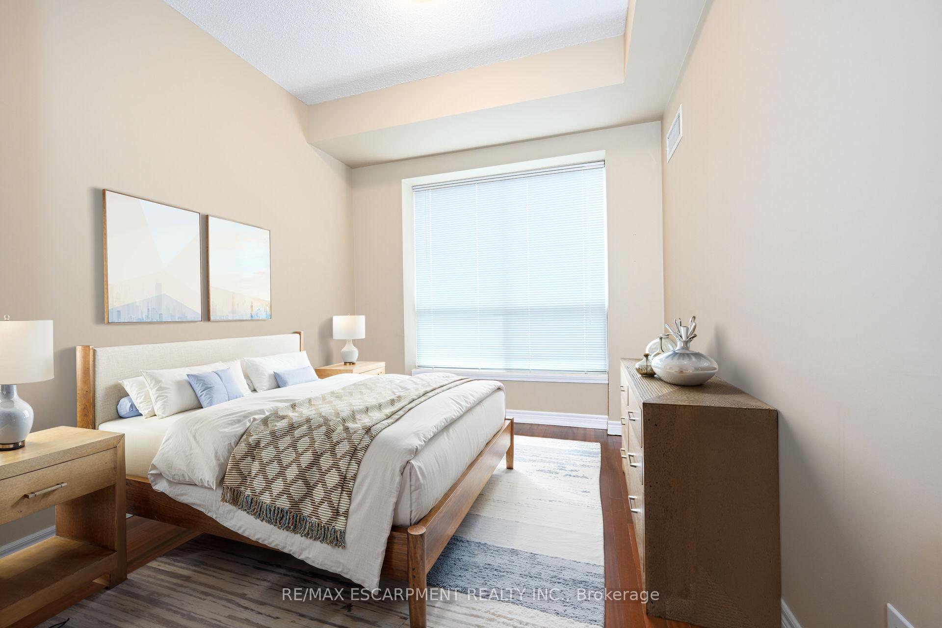 Photo 21 of Unit 501, 2000 Creekside Drive, Hamilton, Dundas — HOMEH