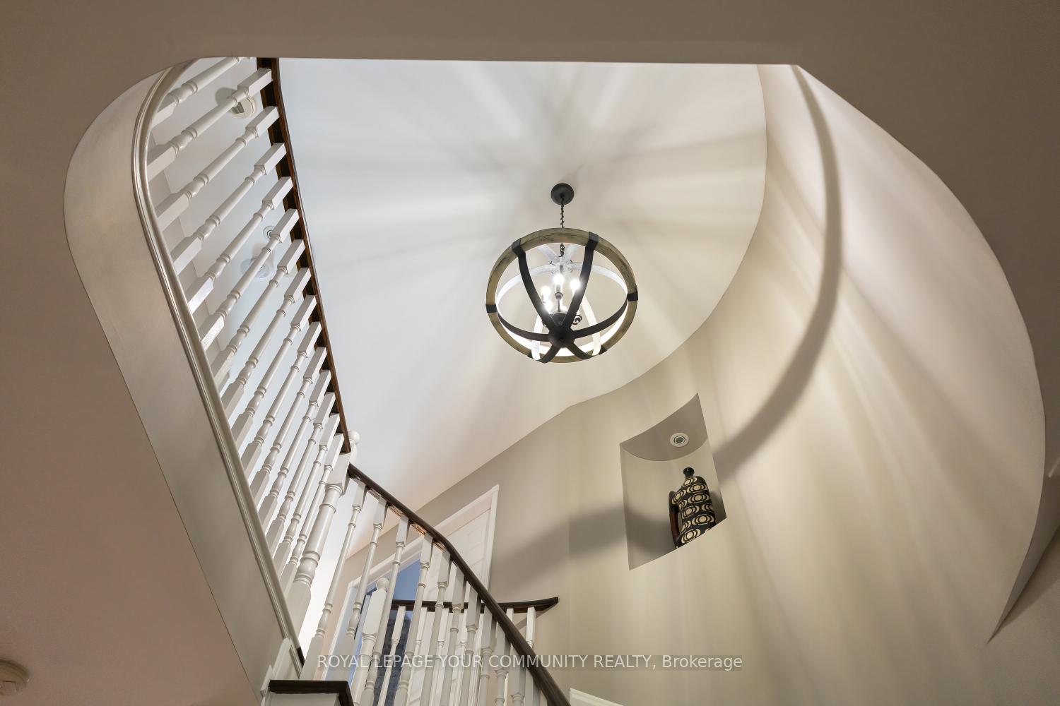 Photo 24 of 3 Briggs Crescent E, Whitby, Brooklin — HOMEH