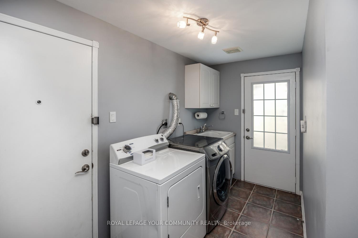 Photo 23 of 3 Briggs Crescent E, Whitby, Brooklin — HOMEH