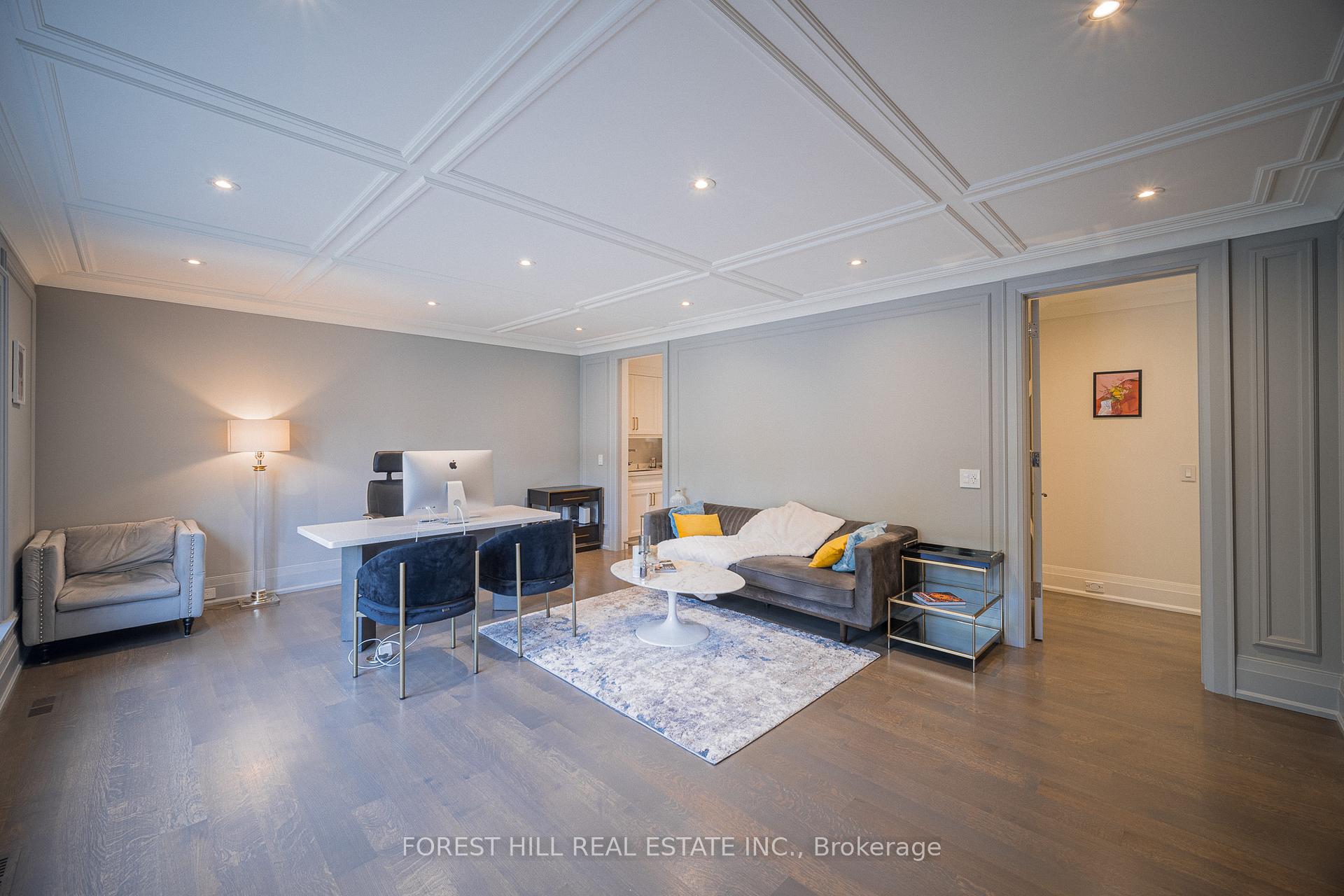 Photo 22 of 38 Mason Boulevard, Toronto, Bedford Park-Nortown — HOMEH