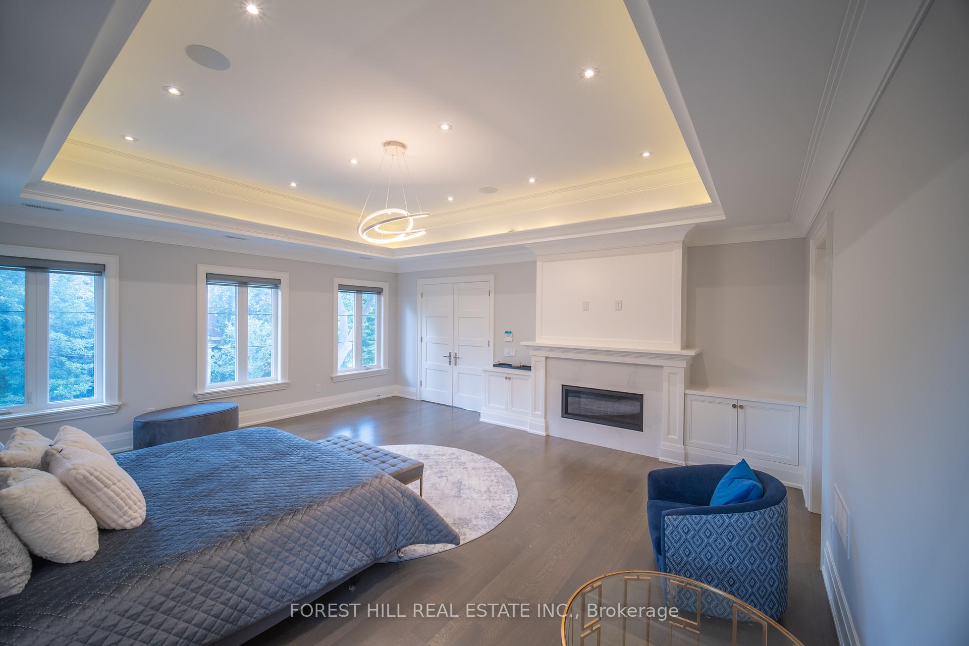 Photo 17 of 38 Mason Boulevard, Toronto, Bedford Park-Nortown — HOMEH