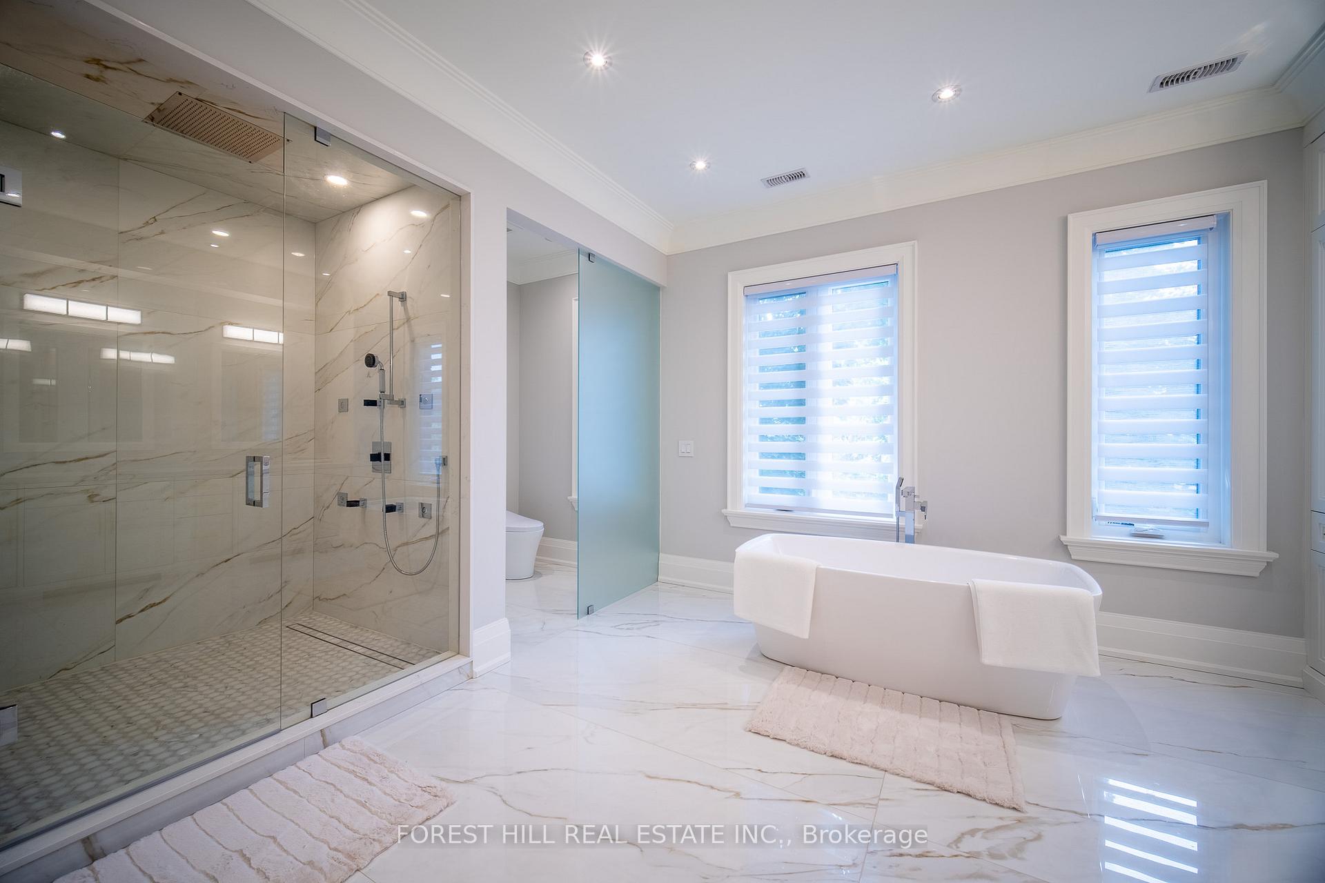 Photo 23 of 38 Mason Boulevard, Toronto, Bedford Park-Nortown — HOMEH