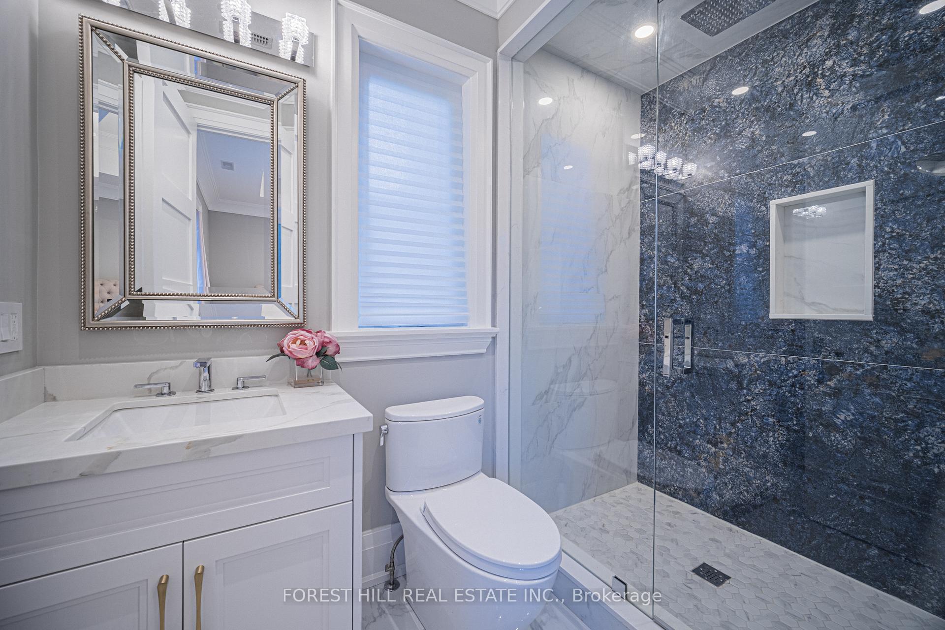 Photo 35 of 38 Mason Boulevard, Toronto, Bedford Park-Nortown — HOMEH
