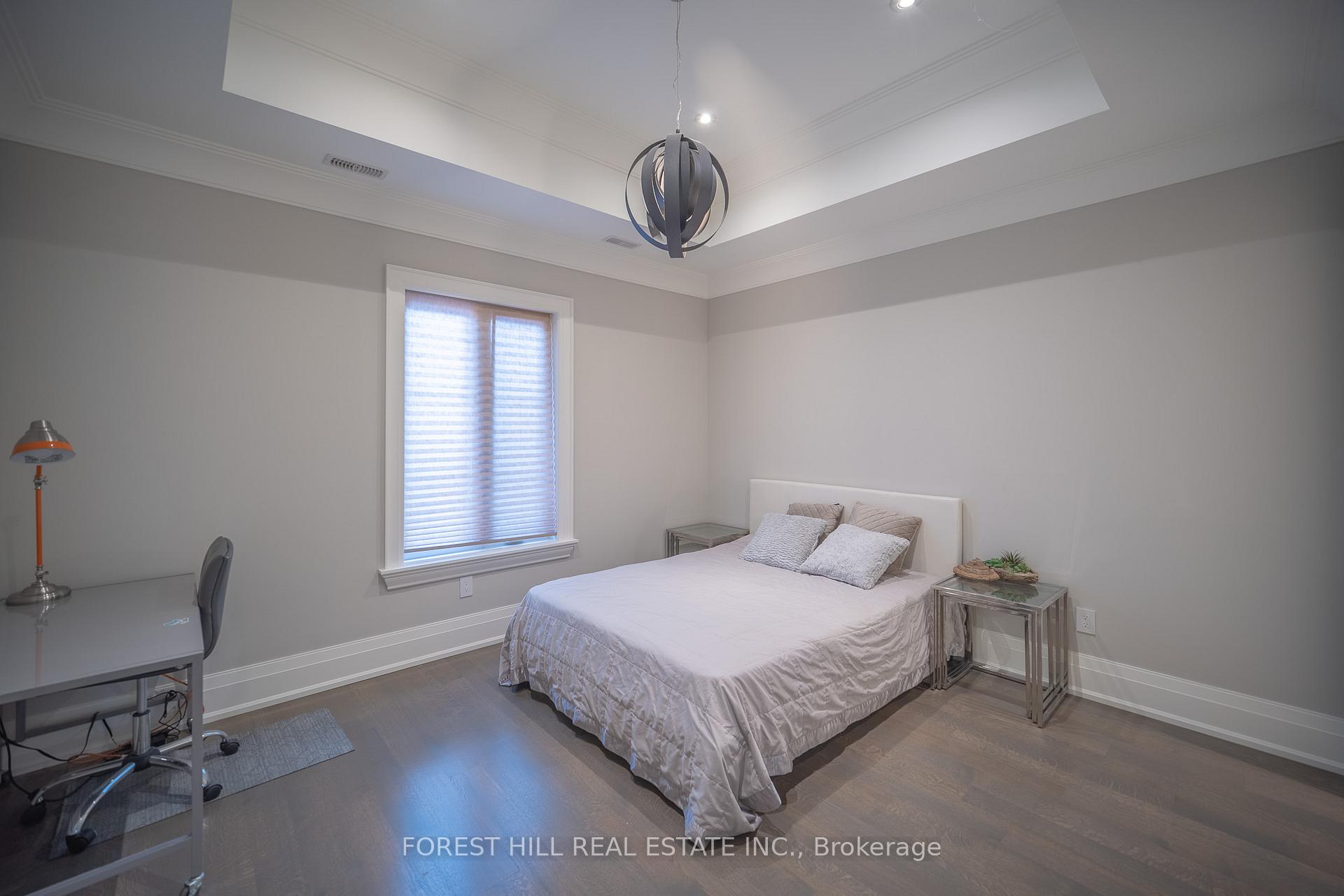 Photo 27 of 38 Mason Boulevard, Toronto, Bedford Park-Nortown — HOMEH