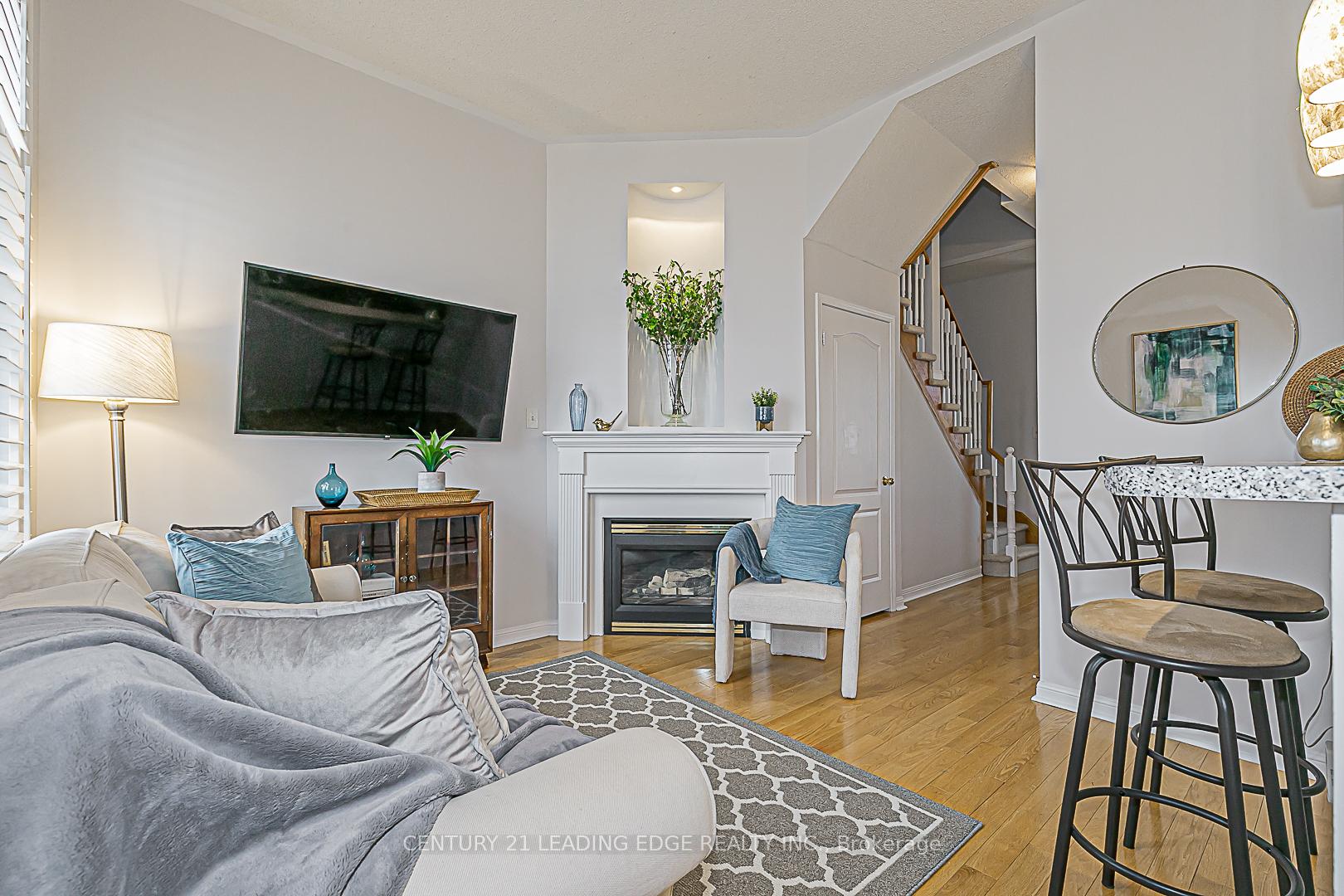 Photo 16 of 158 Country Glen Road, Markham, Cornell — HOMEH
