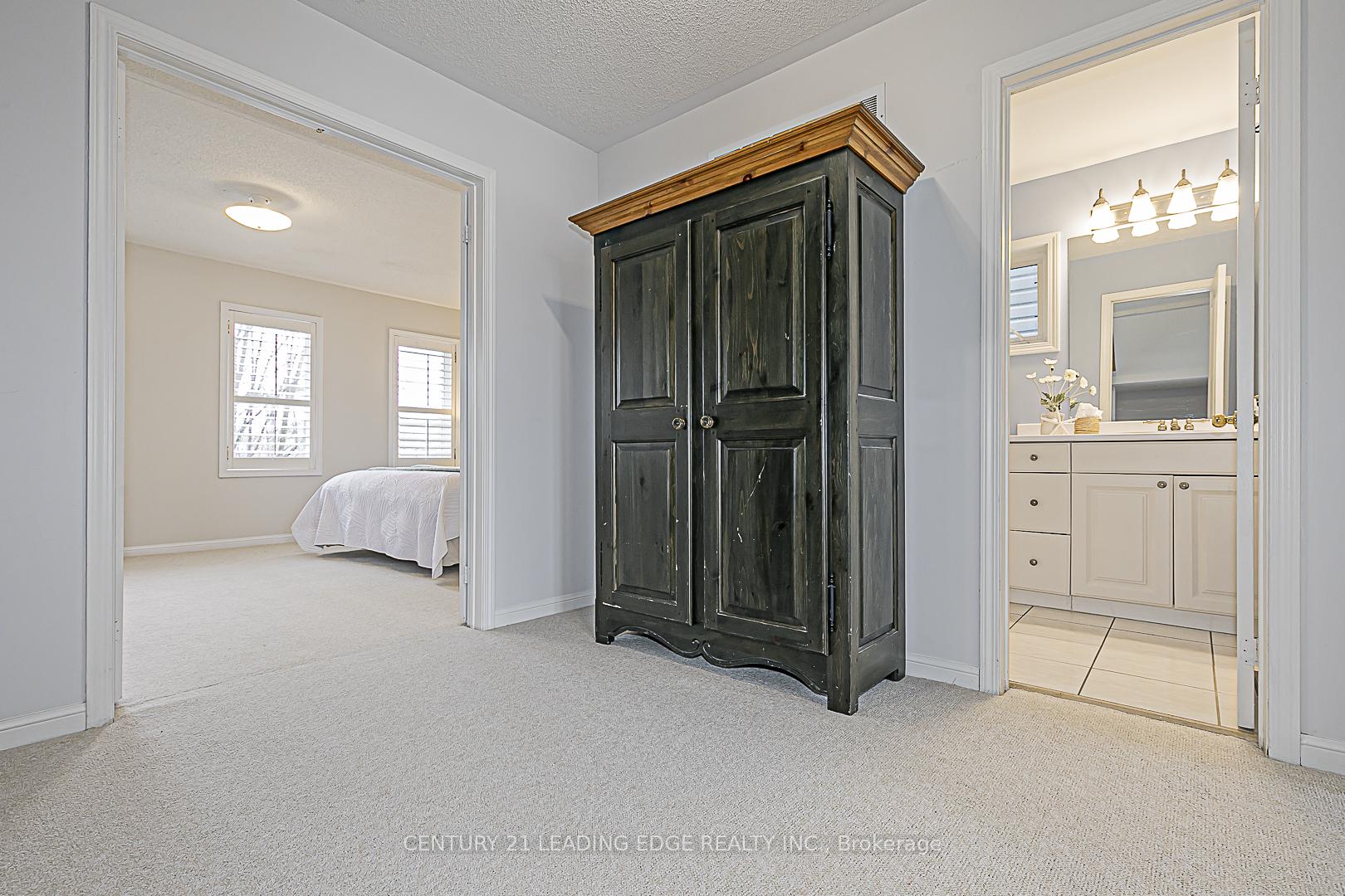 Photo 11 of 158 Country Glen Road, Markham, Cornell — HOMEH