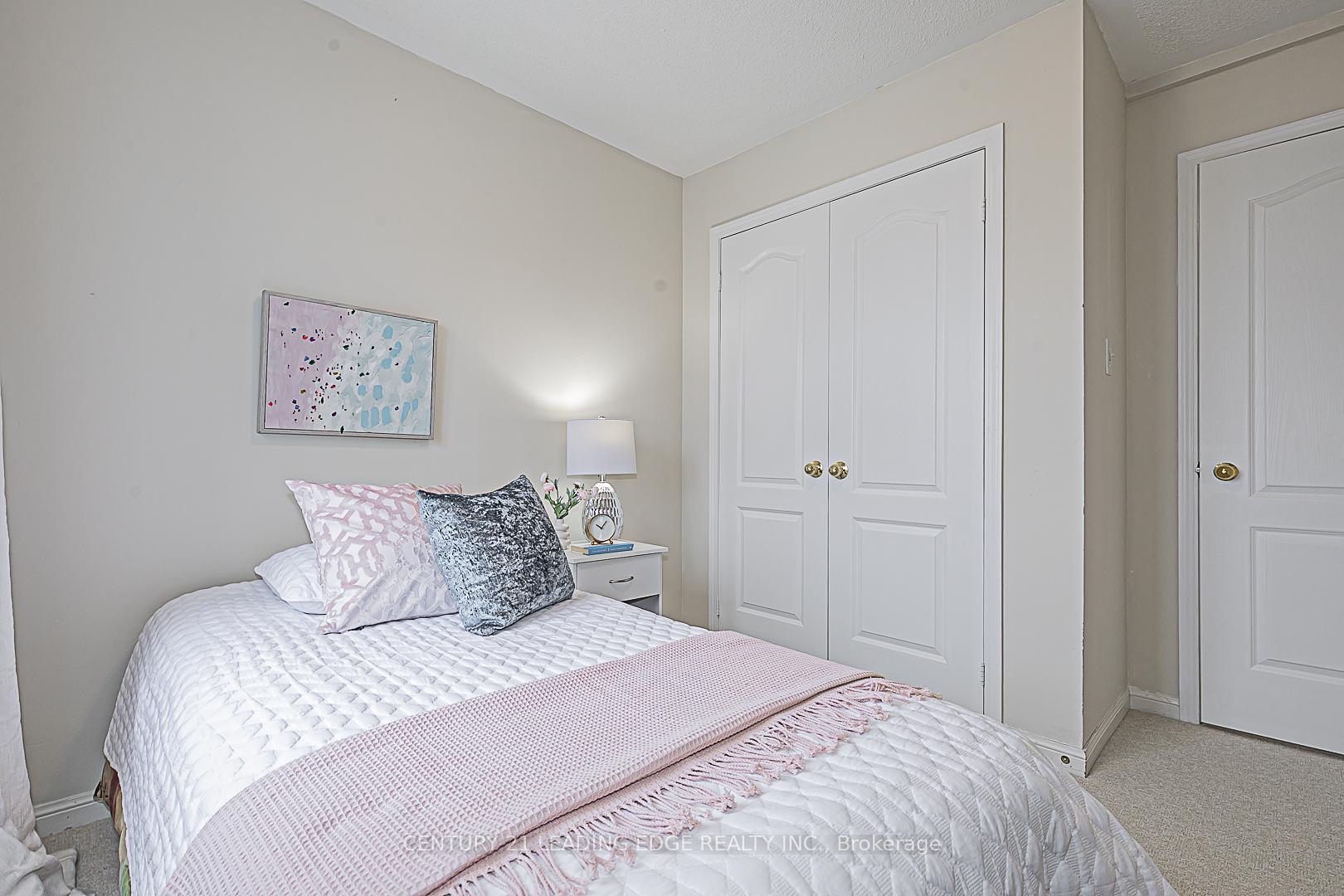 Photo 19 of 158 Country Glen Road, Markham, Cornell — HOMEH