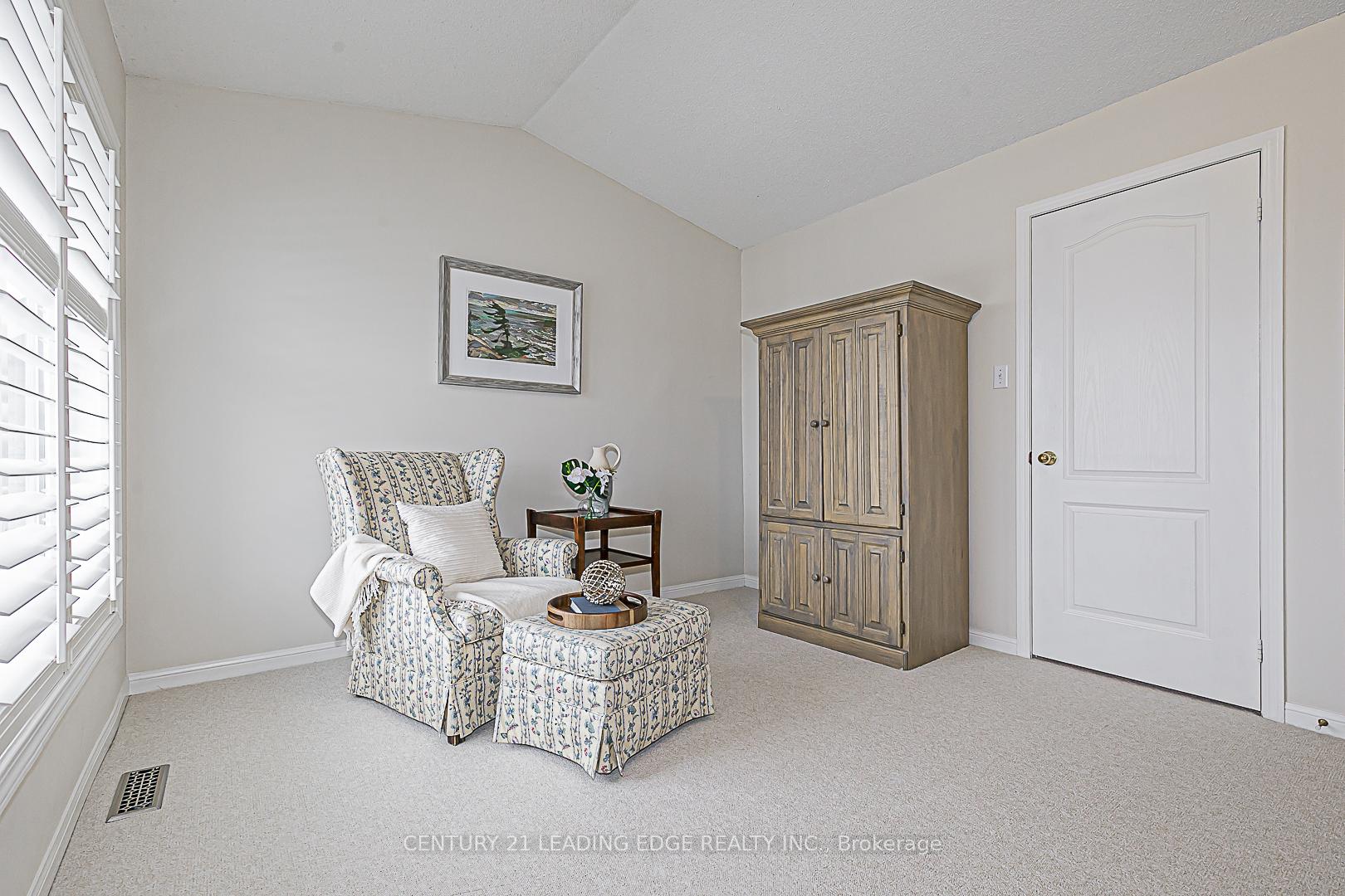 Photo 23 of 158 Country Glen Road, Markham, Cornell — HOMEH