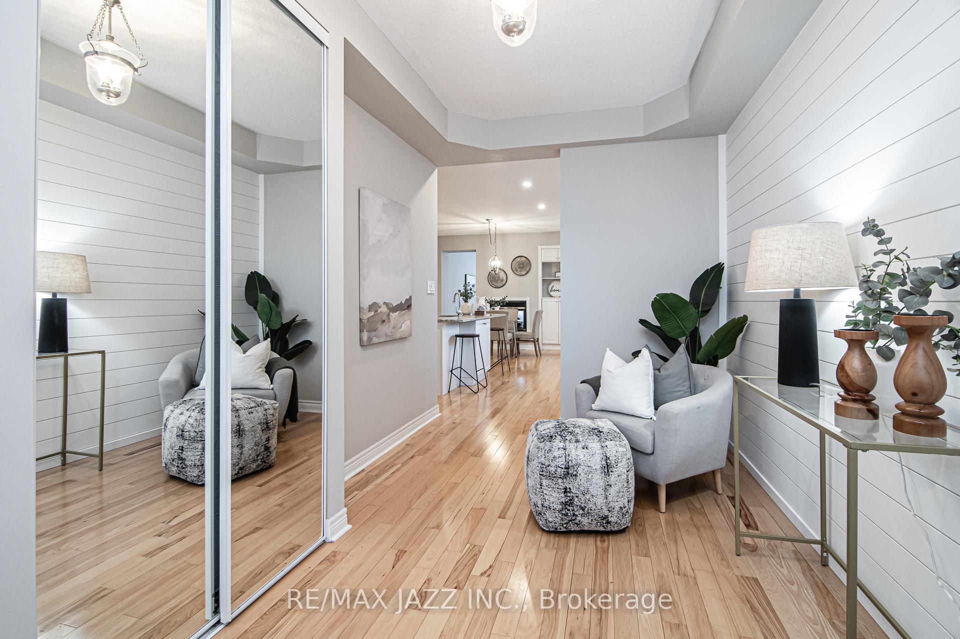 Photo 3 of 860 Hanmore Street, Oshawa, Pinecrest — HOMEH