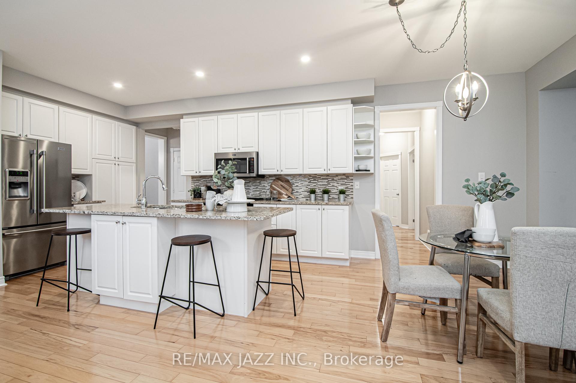 Photo 7 of 860 Hanmore Street, Oshawa, Pinecrest — HOMEH