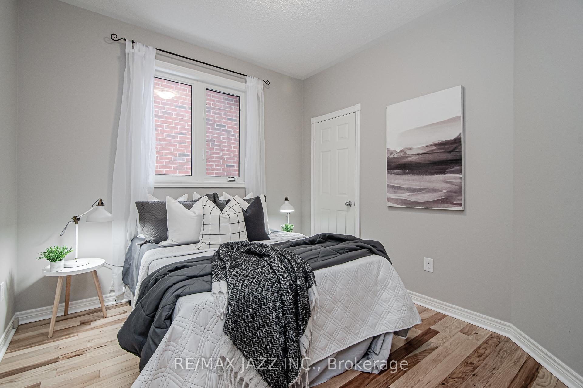Photo 24 of 860 Hanmore Street, Oshawa, Pinecrest — HOMEH