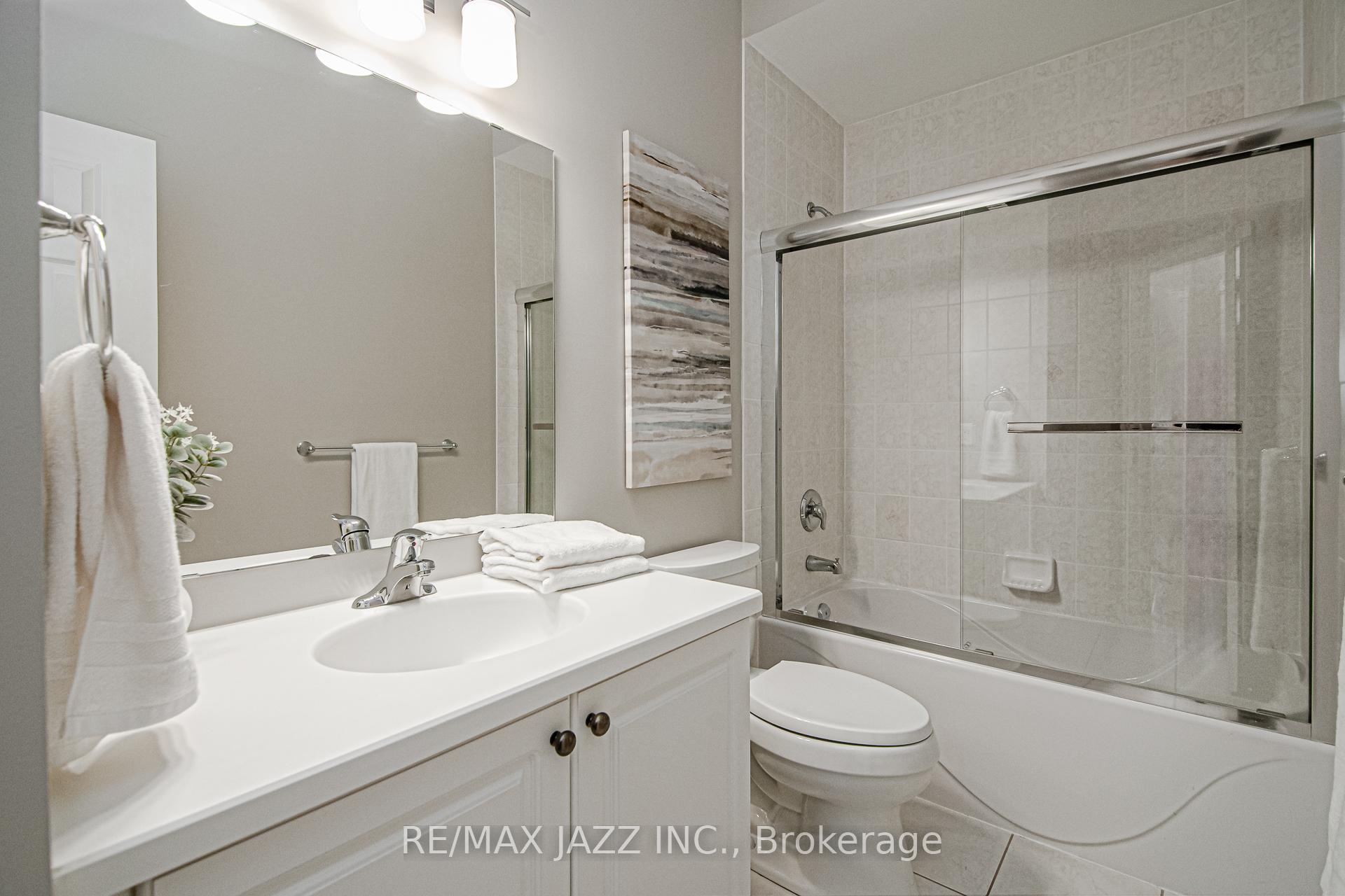 Photo 20 of 860 Hanmore Street, Oshawa, Pinecrest — HOMEH