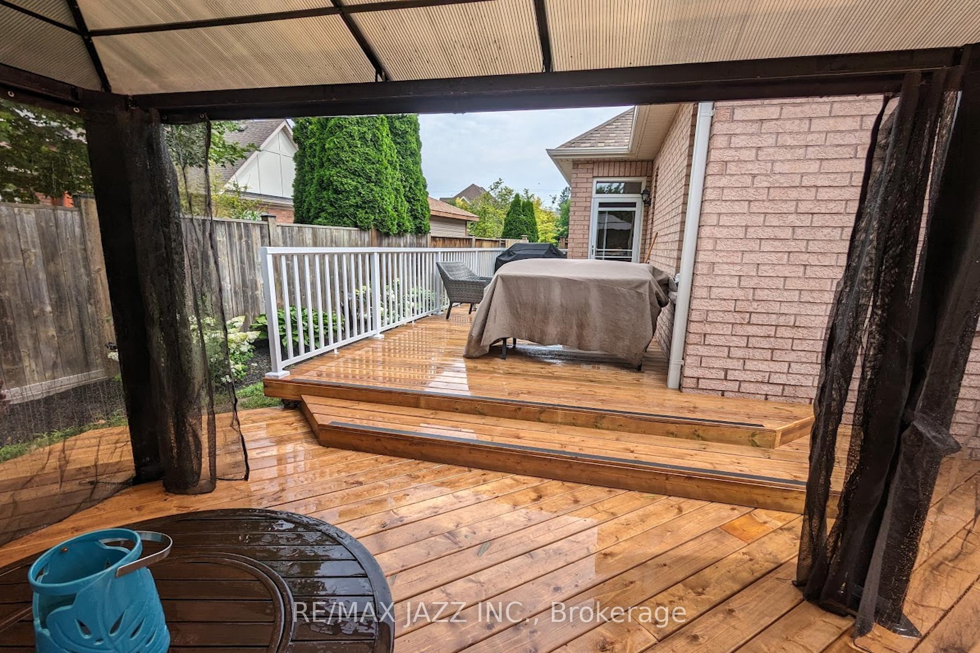 Photo 23 of 860 Hanmore Street, Oshawa, Pinecrest — HOMEH