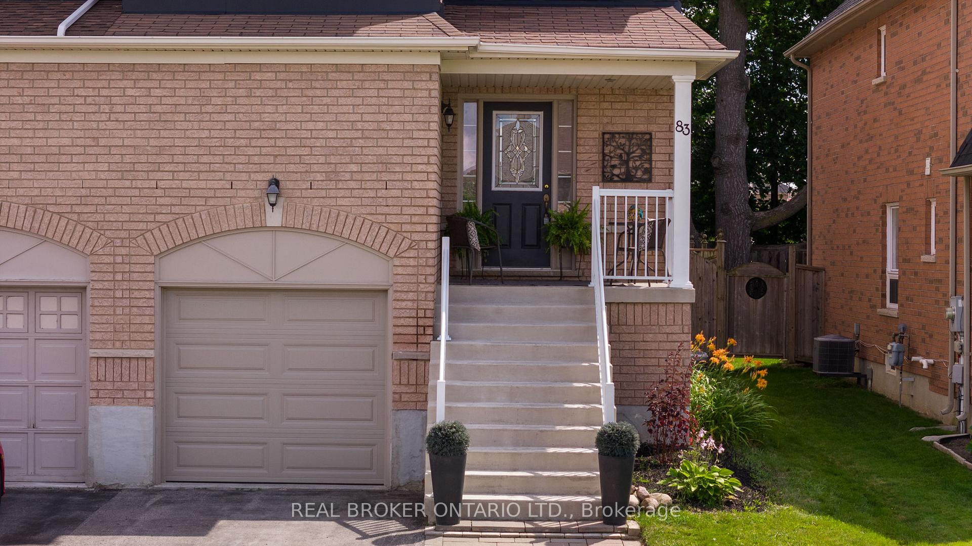 Photo 3 of 83 Winchester Terrace, Barrie, Rural Barrie Southeast — HOMEH
