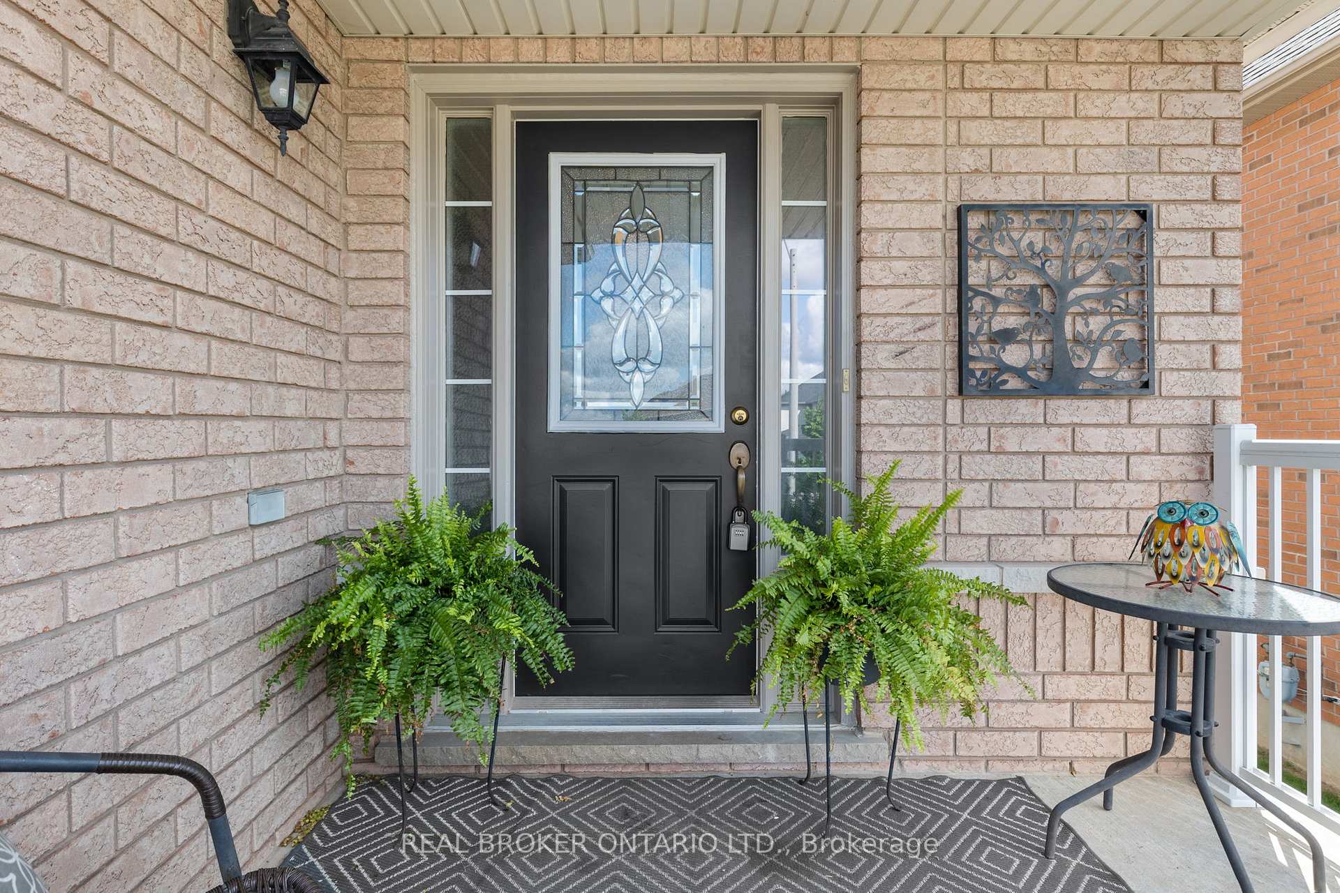 Photo 8 of 83 Winchester Terrace, Barrie, Rural Barrie Southeast — HOMEH