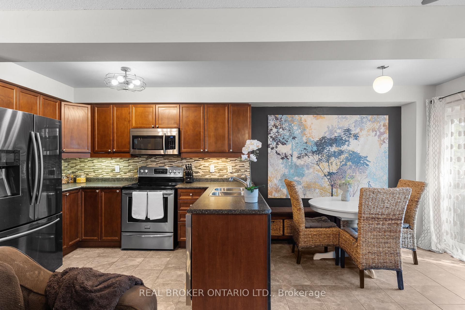 Photo 16 of 83 Winchester Terrace, Barrie, Rural Barrie Southeast — HOMEH