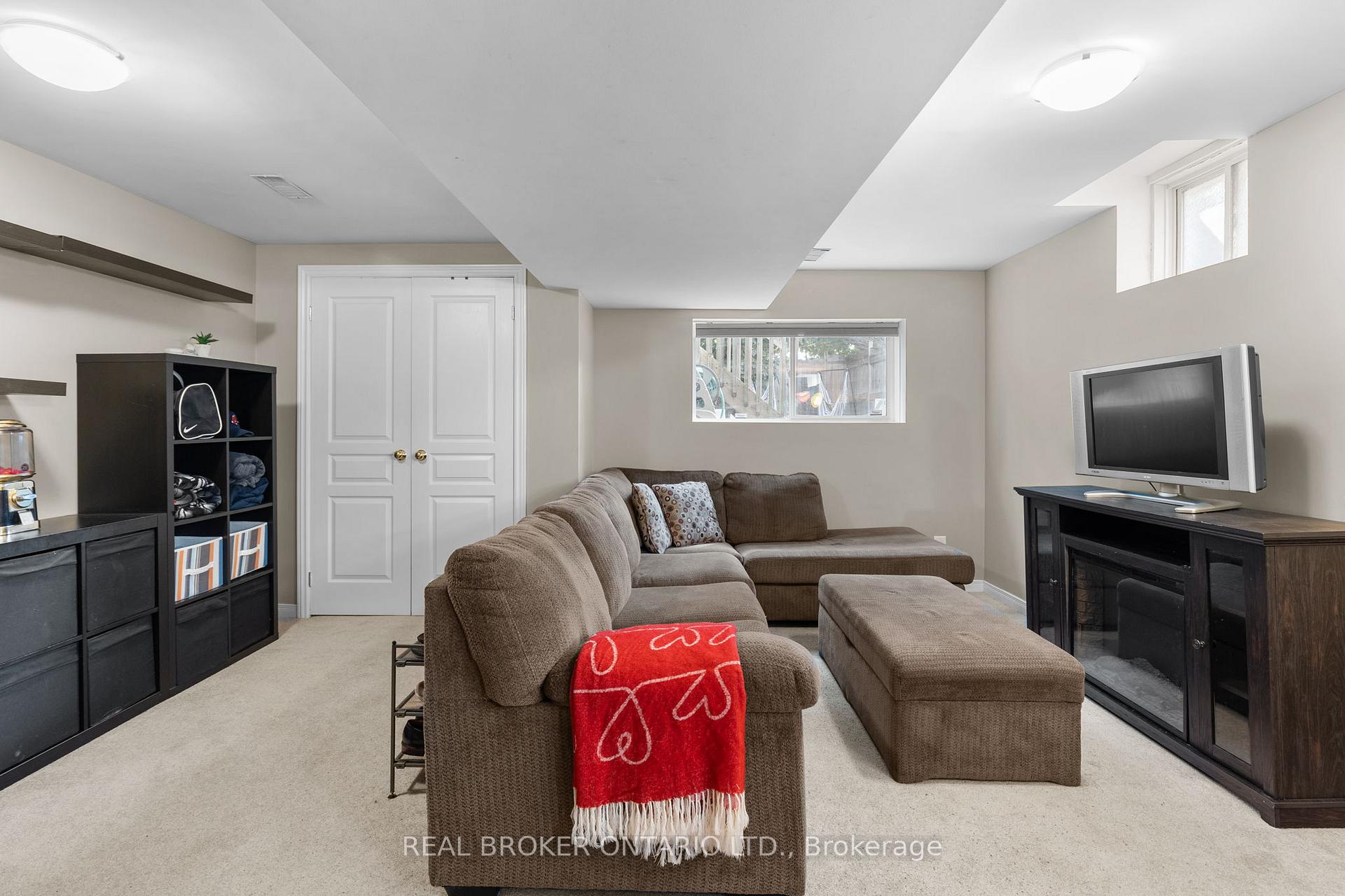 Photo 34 of 83 Winchester Terrace, Barrie, Rural Barrie Southeast — HOMEH