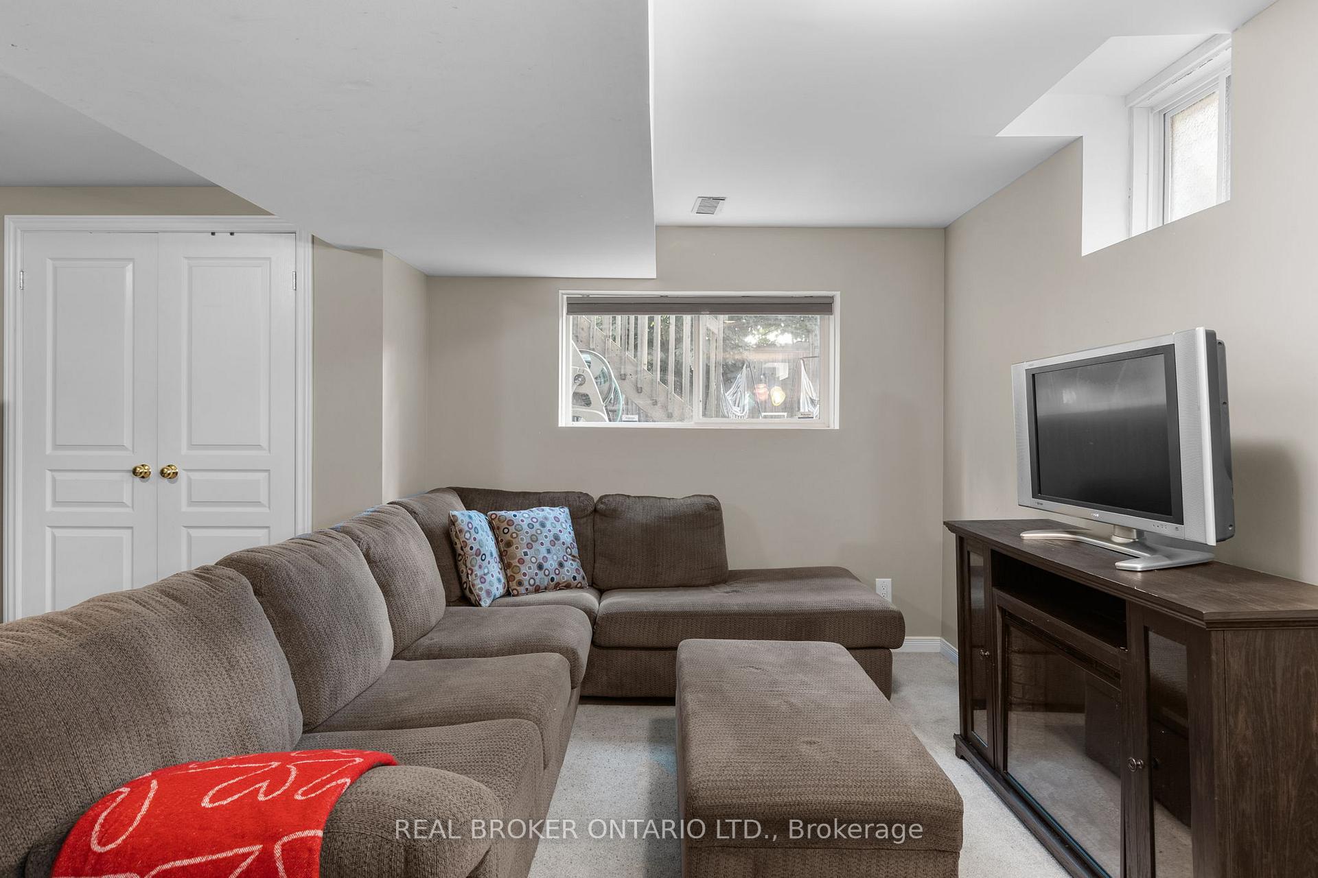 Photo 30 of 83 Winchester Terrace, Barrie, Rural Barrie Southeast — HOMEH
