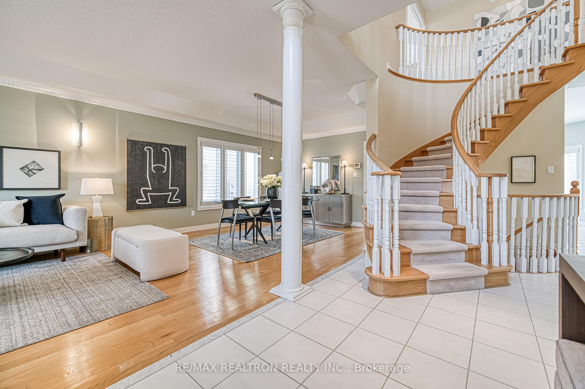 Photo 20 of 151 Village Gate Drive, Markham, Cachet — HOMEH