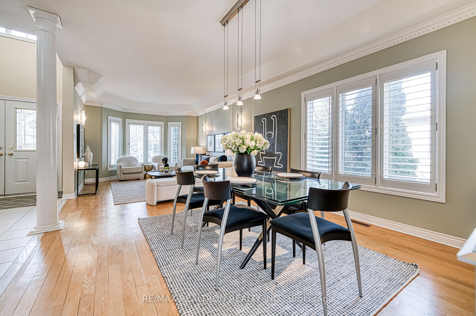 Photo 6 of 151 Village Gate Drive, Markham, Cachet — HOMEH