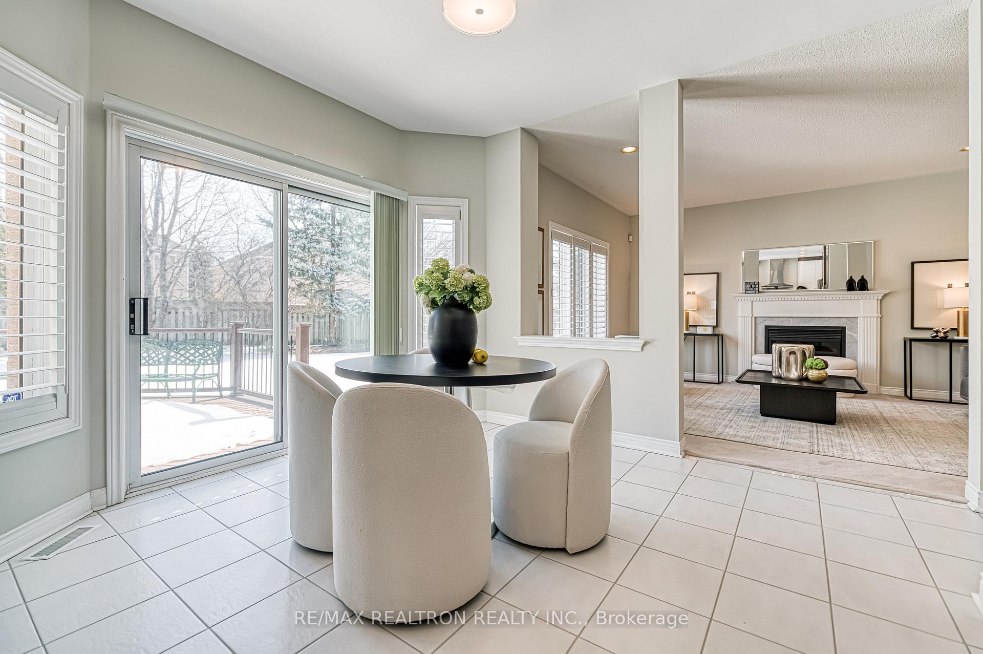 Photo 25 of 151 Village Gate Drive, Markham, Cachet — HOMEH