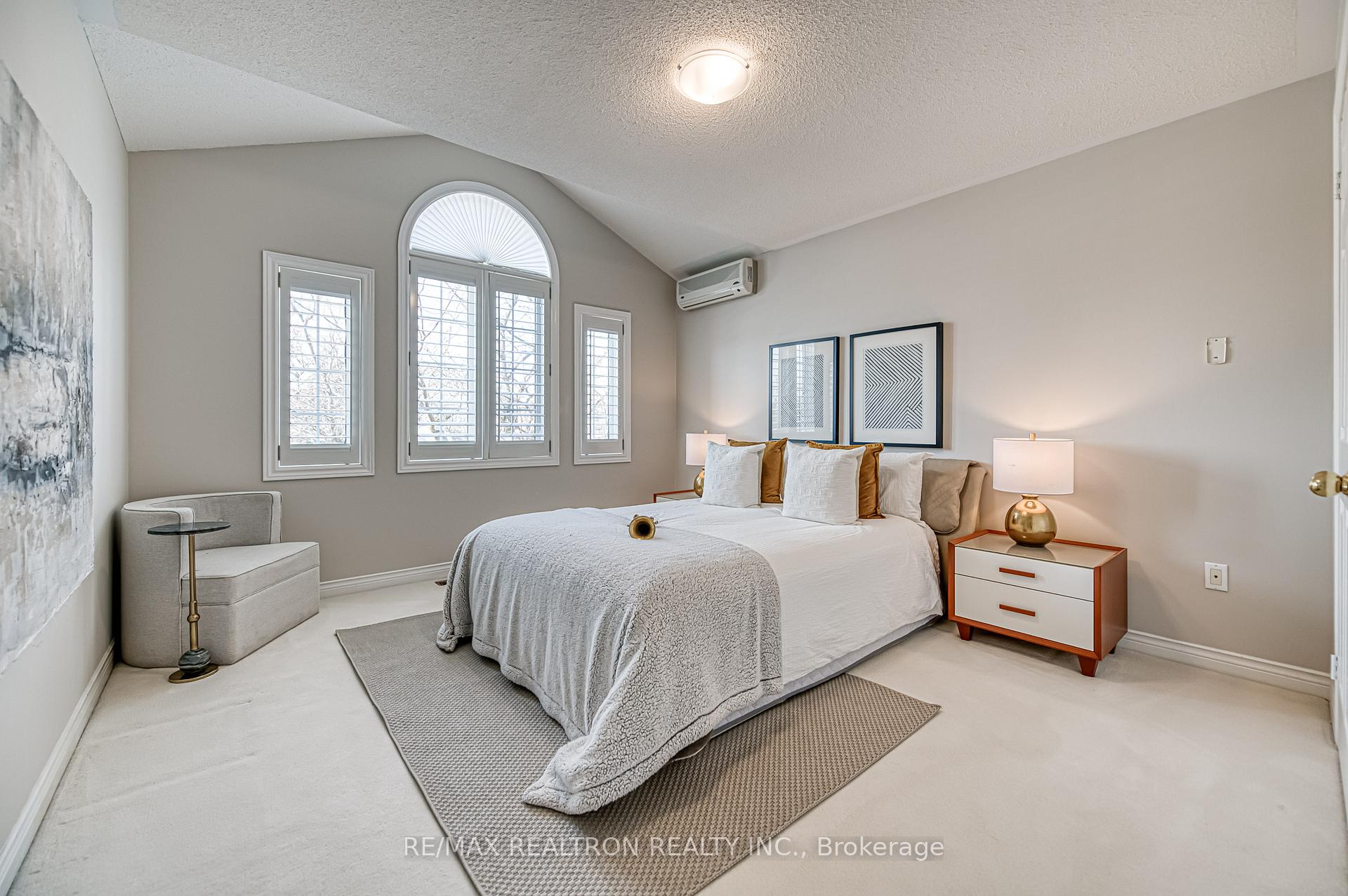 Photo 18 of 151 Village Gate Drive, Markham, Cachet — HOMEH