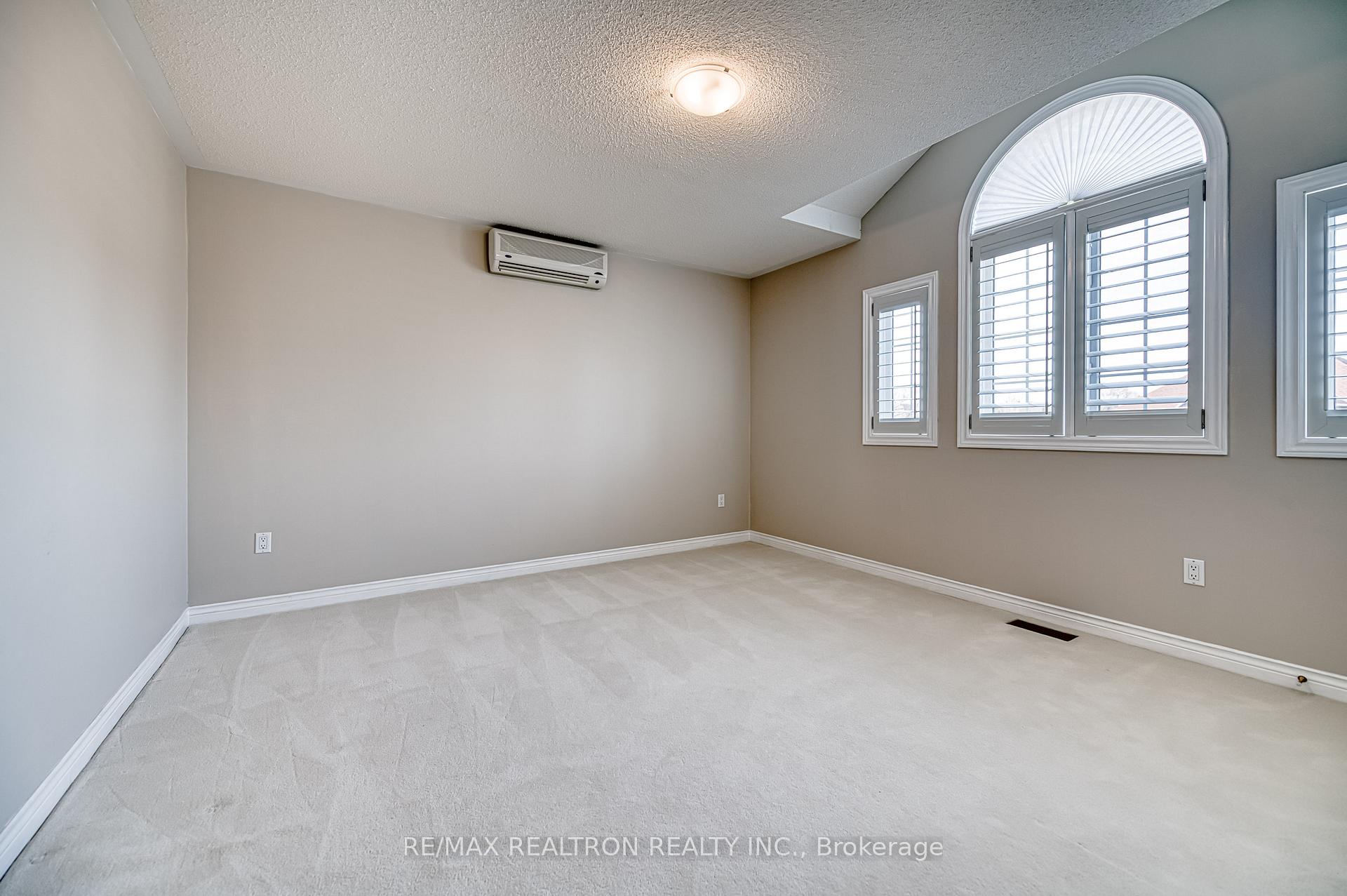 Photo 21 of 151 Village Gate Drive, Markham, Cachet — HOMEH