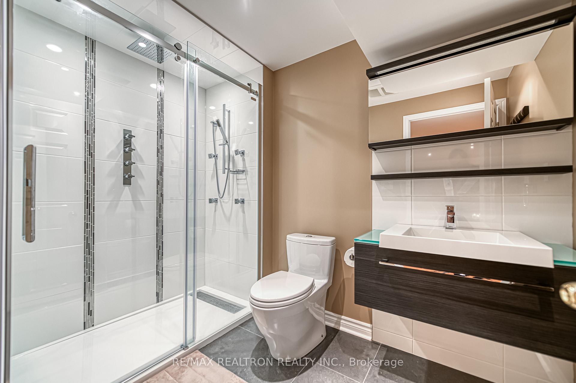 Photo 24 of 151 Village Gate Drive, Markham, Cachet — HOMEH