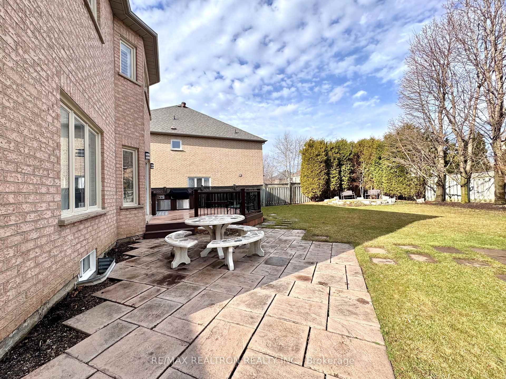 Photo 39 of 151 Village Gate Drive, Markham, Cachet — HOMEH