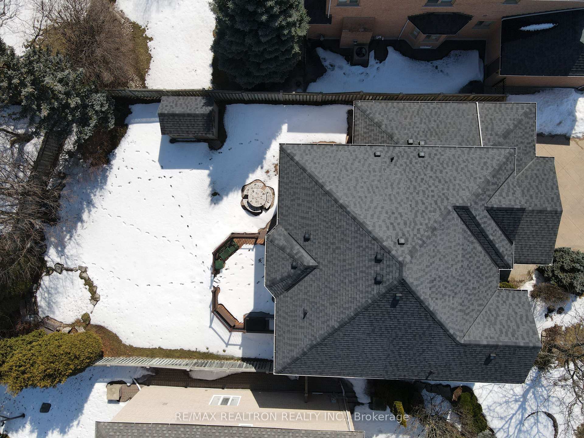 Photo 14 of 151 Village Gate Drive, Markham, Cachet — HOMEH