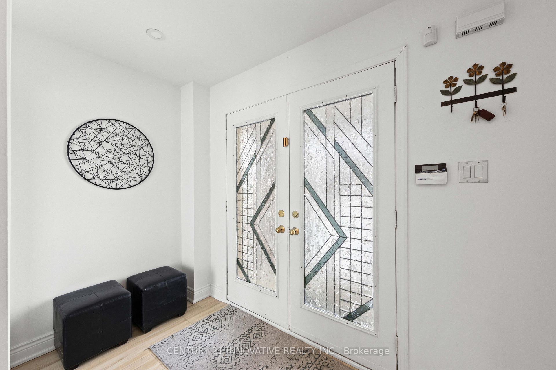 Photo 10 of 36 Echoridge Drive, Brampton, Fletcher's Meadow — HOMEH