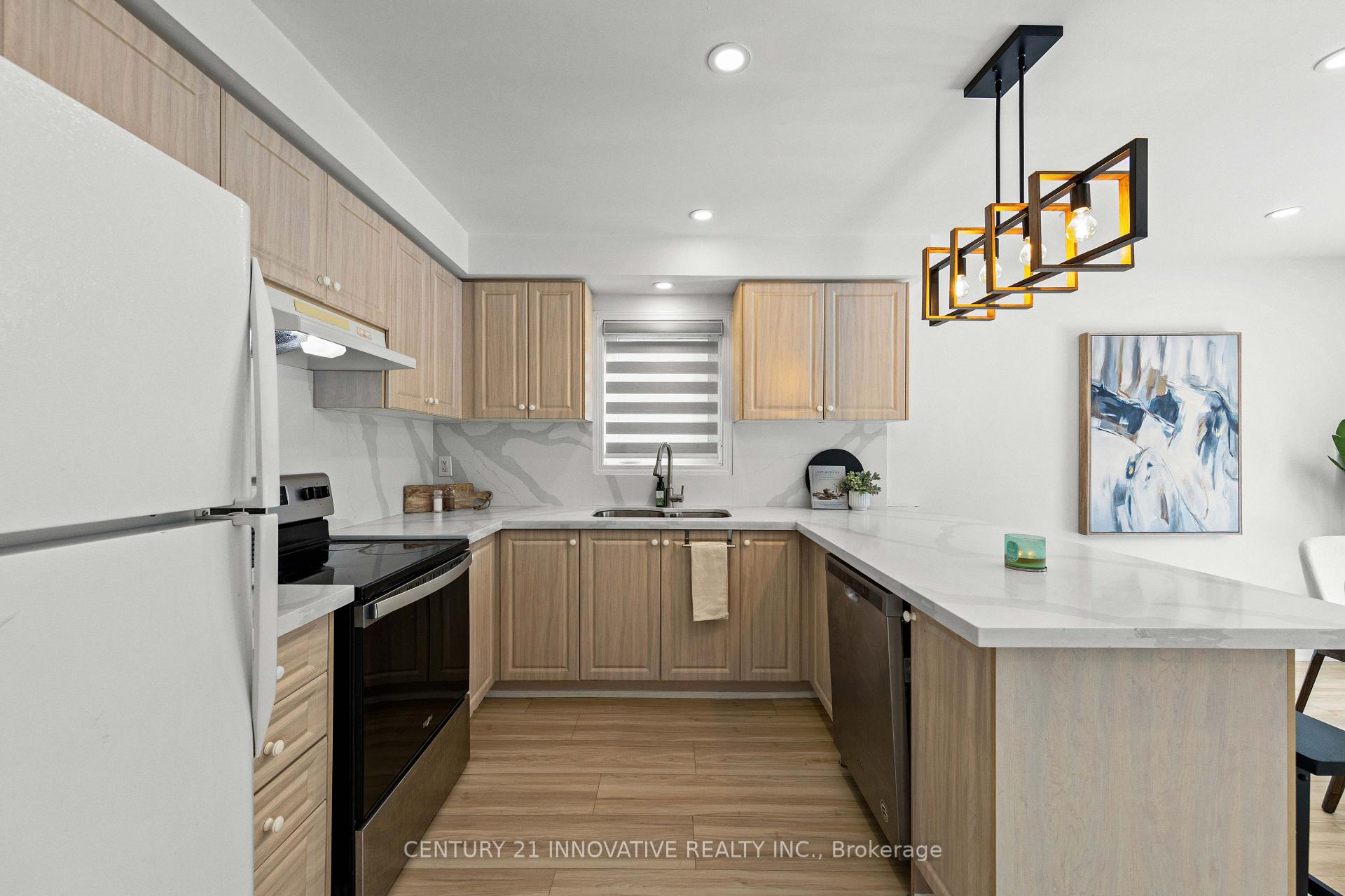 Photo 17 of 36 Echoridge Drive, Brampton, Fletcher's Meadow — HOMEH
