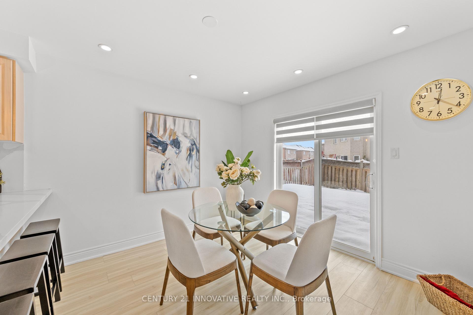Photo 11 of 36 Echoridge Drive, Brampton, Fletcher's Meadow — HOMEH