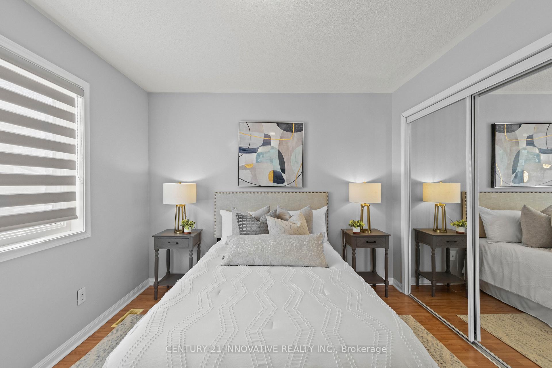 Photo 18 of 36 Echoridge Drive, Brampton, Fletcher's Meadow — HOMEH