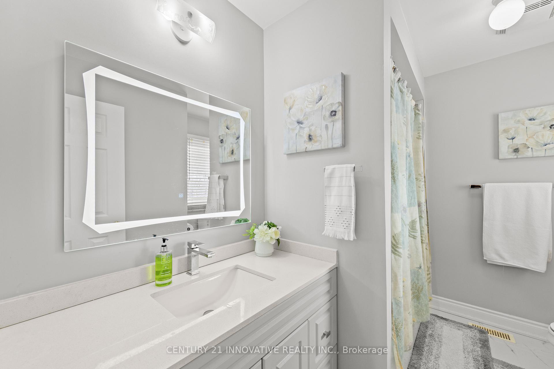 Photo 28 of 36 Echoridge Drive, Brampton, Fletcher's Meadow — HOMEH
