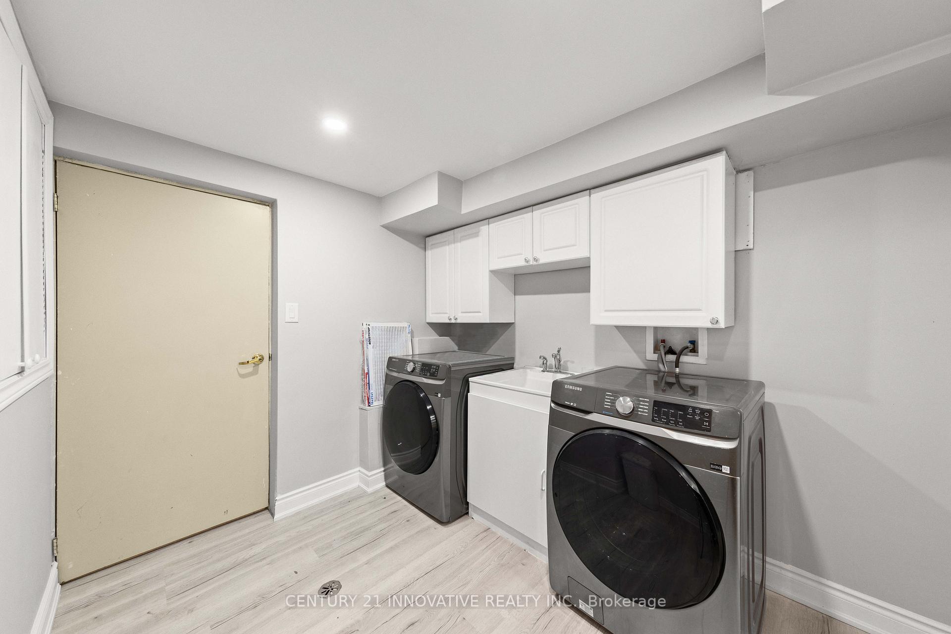 Photo 35 of 36 Echoridge Drive, Brampton, Fletcher's Meadow — HOMEH