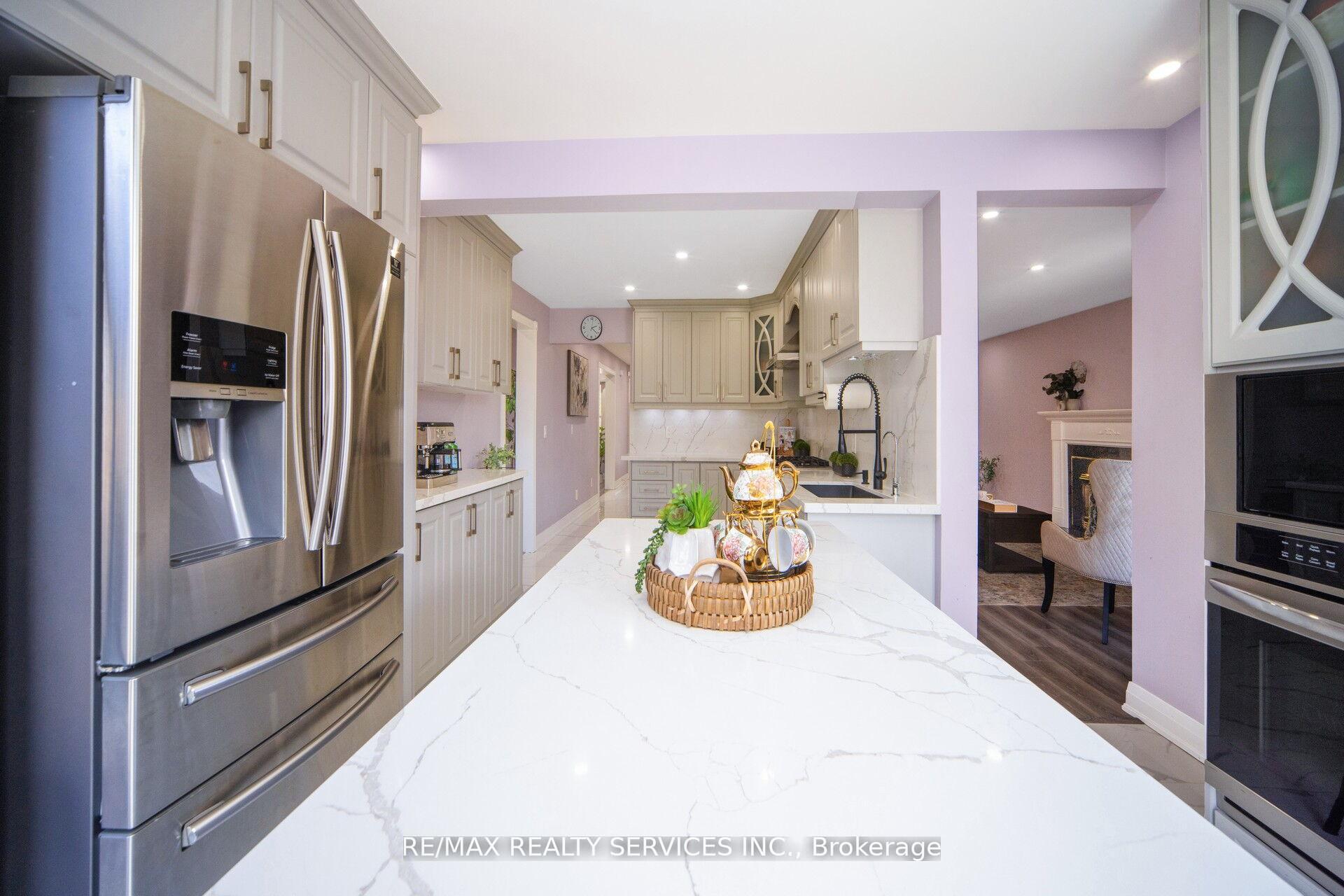Photo 37 of 24 Neville Crescent, Brampton, Westgate — HOMEH