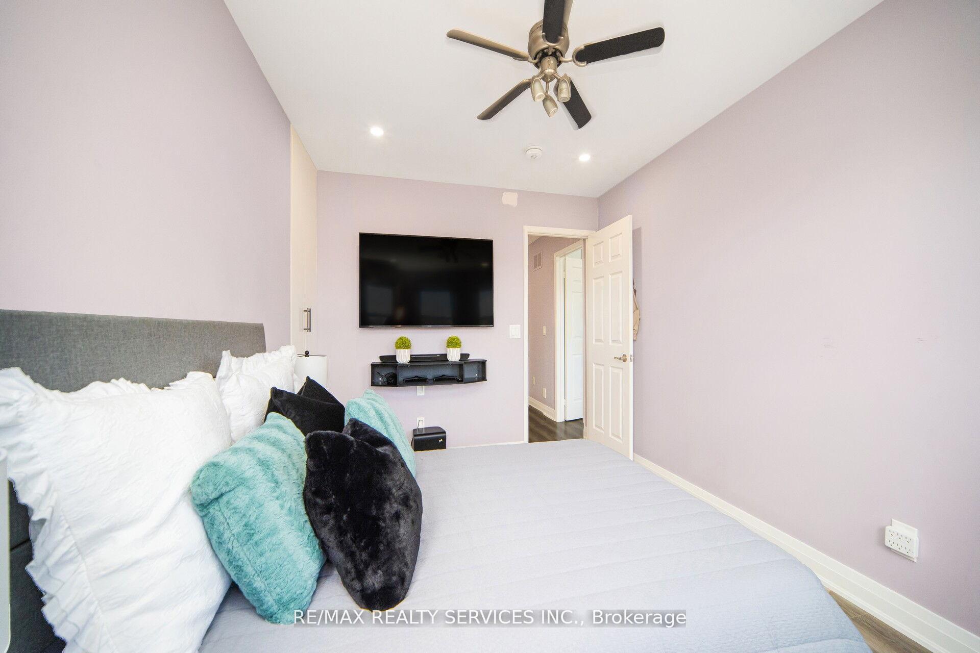 Photo 36 of 24 Neville Crescent, Brampton, Westgate — HOMEH