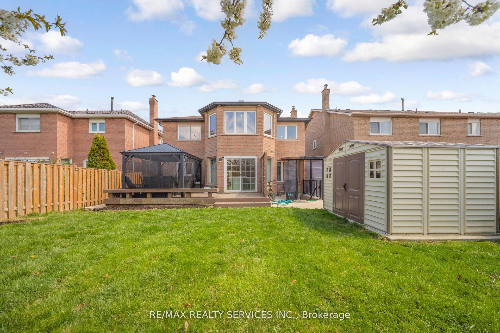 Photo 43 of 24 Neville Crescent, Brampton, Westgate — HOMEH