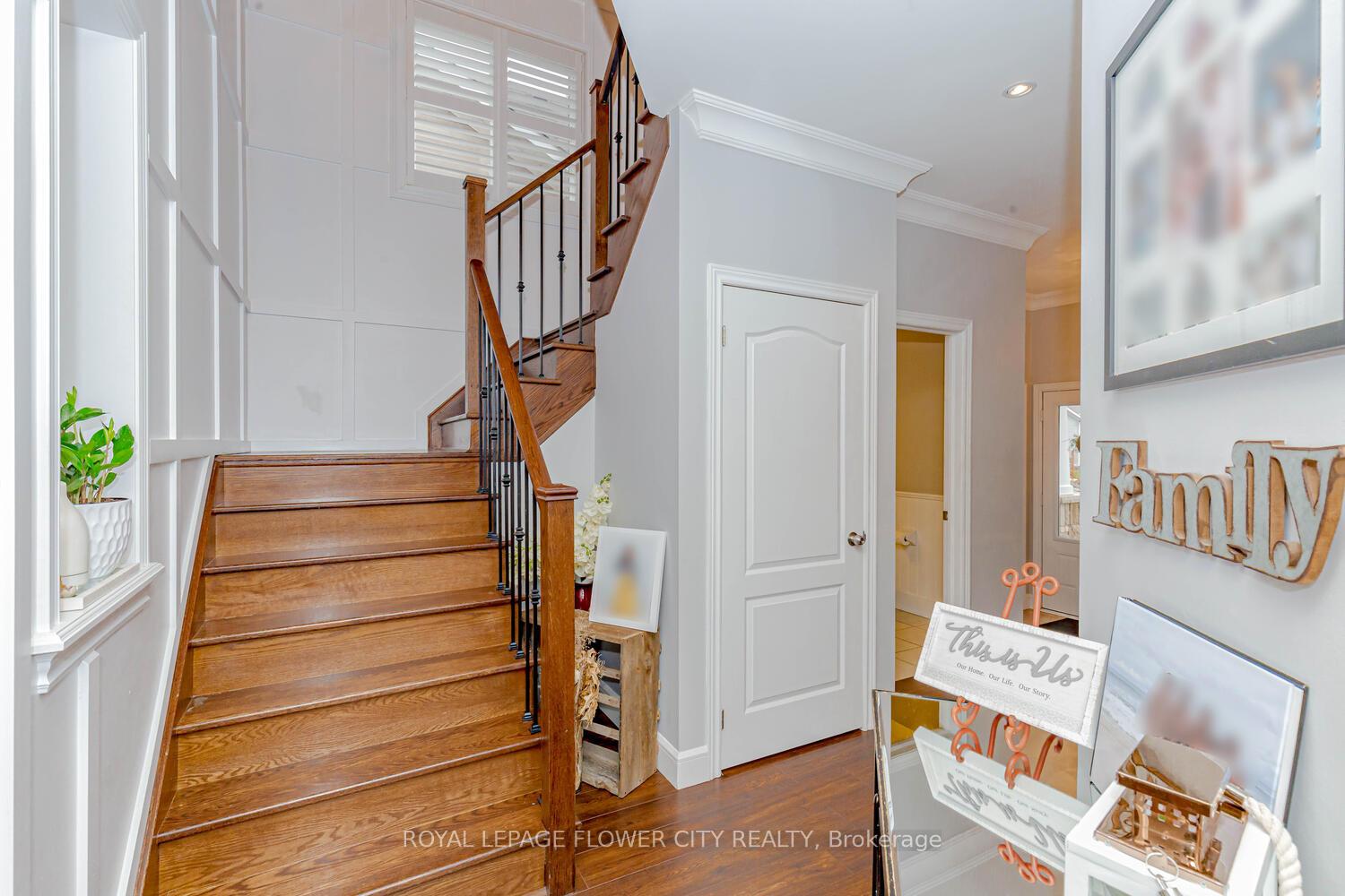 Photo 10 of 836 O'reilly Crescent N, Shelburne — HOMEH