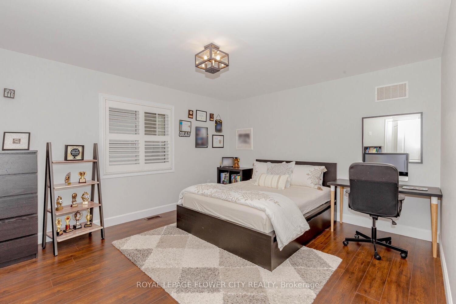 Photo 23 of 836 O'reilly Crescent N, Shelburne — HOMEH